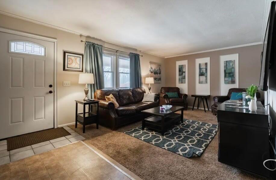 3888 Agler Road Property Photo 2