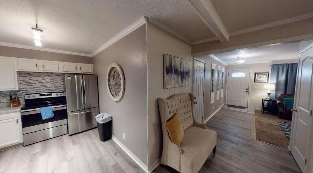 3888 Agler Road Property Photo 8