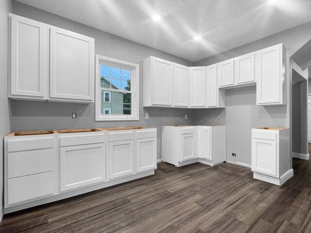 448 E Ward Street Property Photo 12