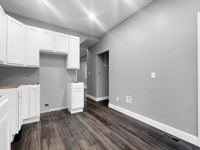 448 E Ward Street Property Photo 14