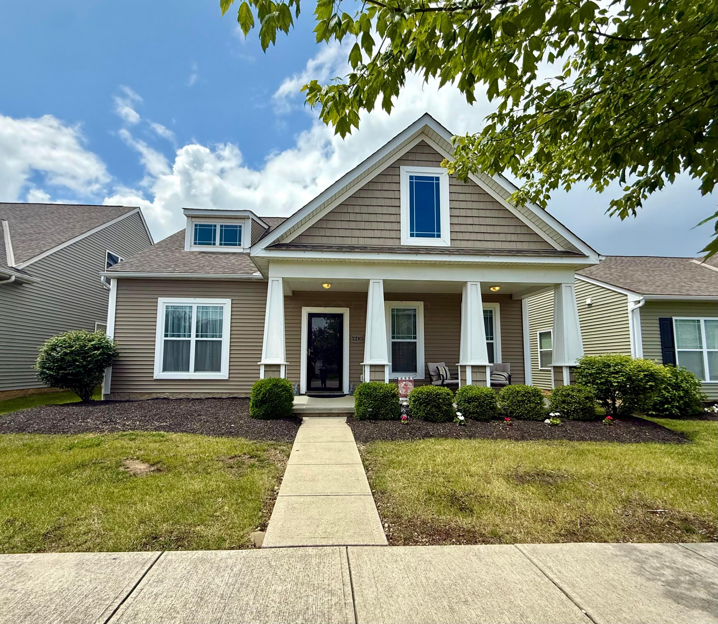 2210 Tournament Way Property Photo 1