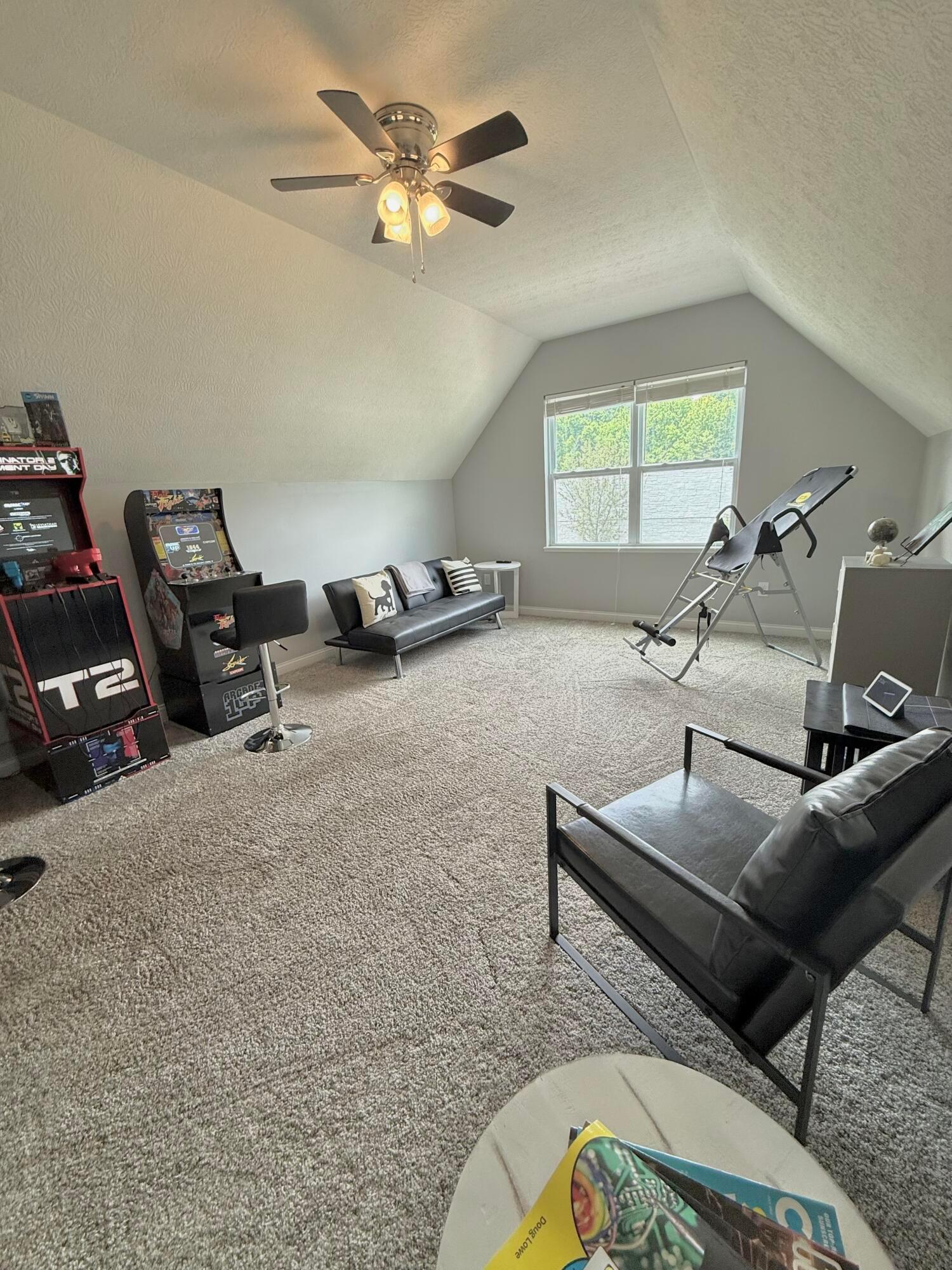 2210 Tournament Way Property Photo 12