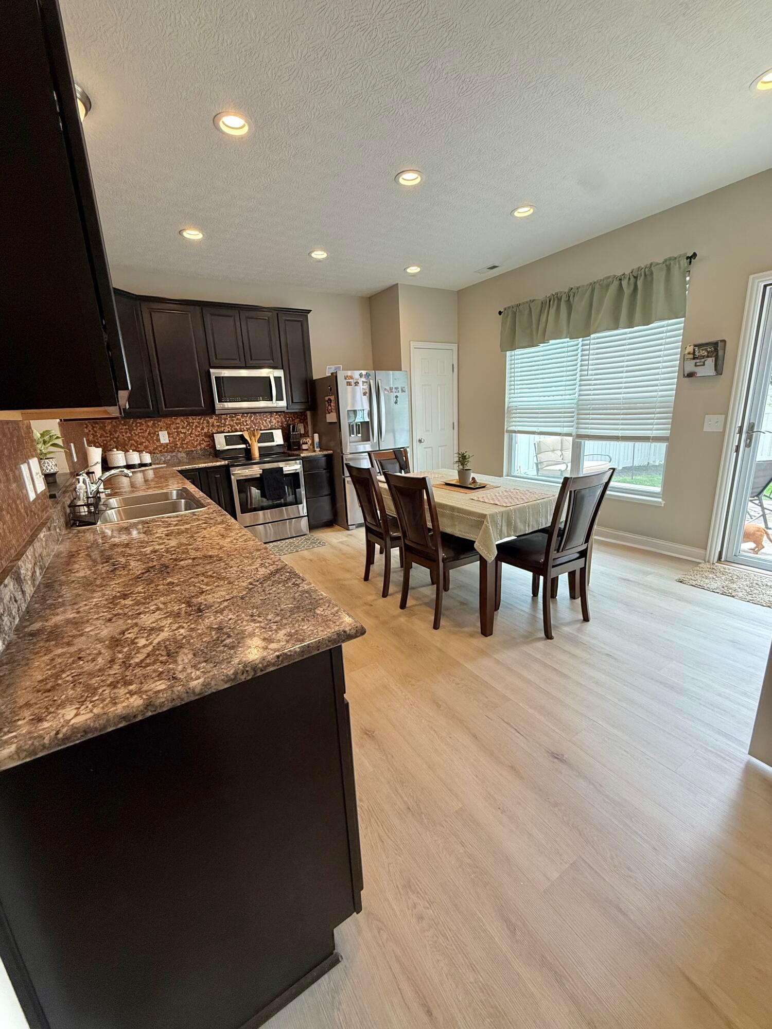 2210 Tournament Way Property Photo 30