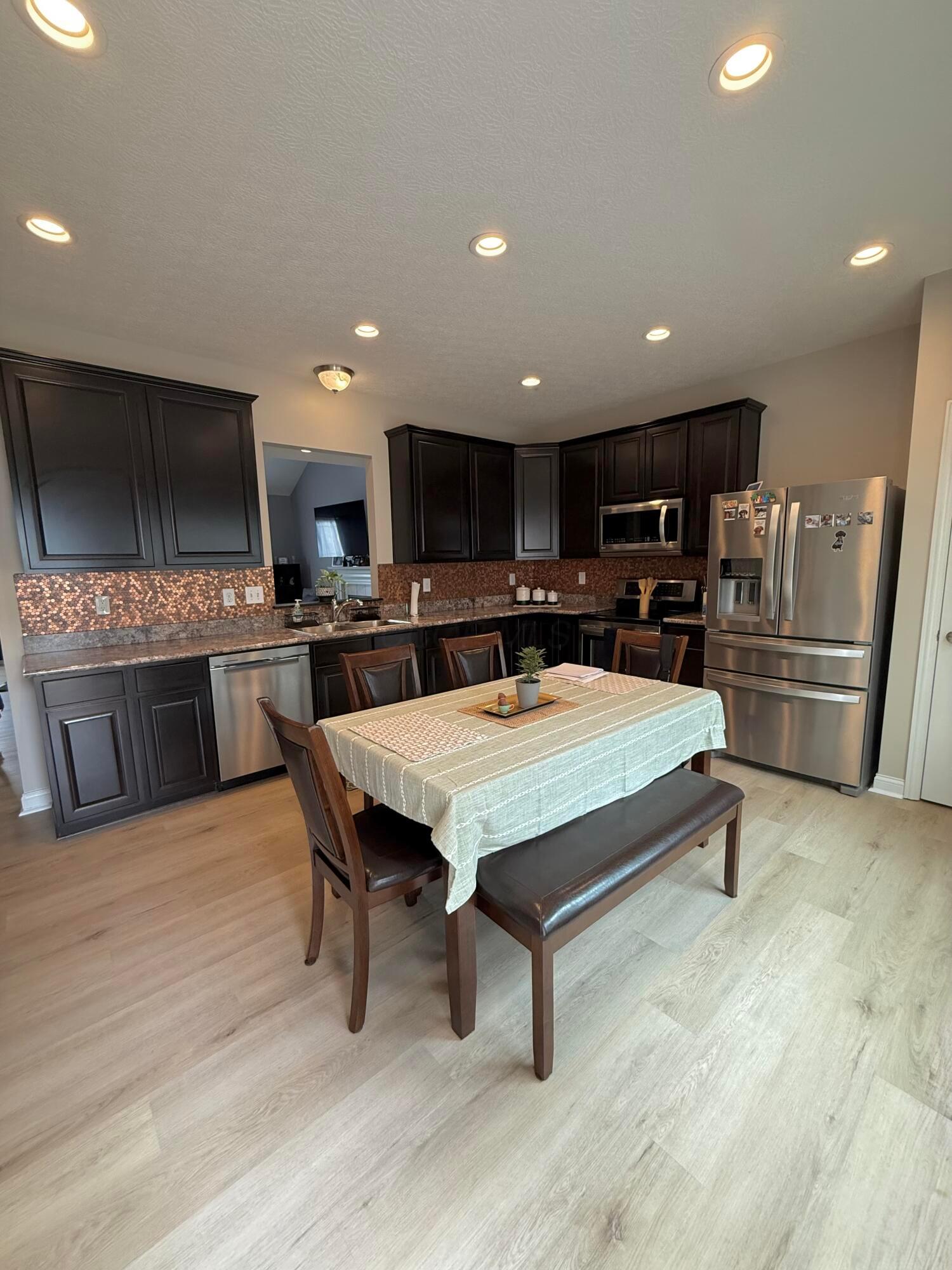 2210 Tournament Way Property Photo 32