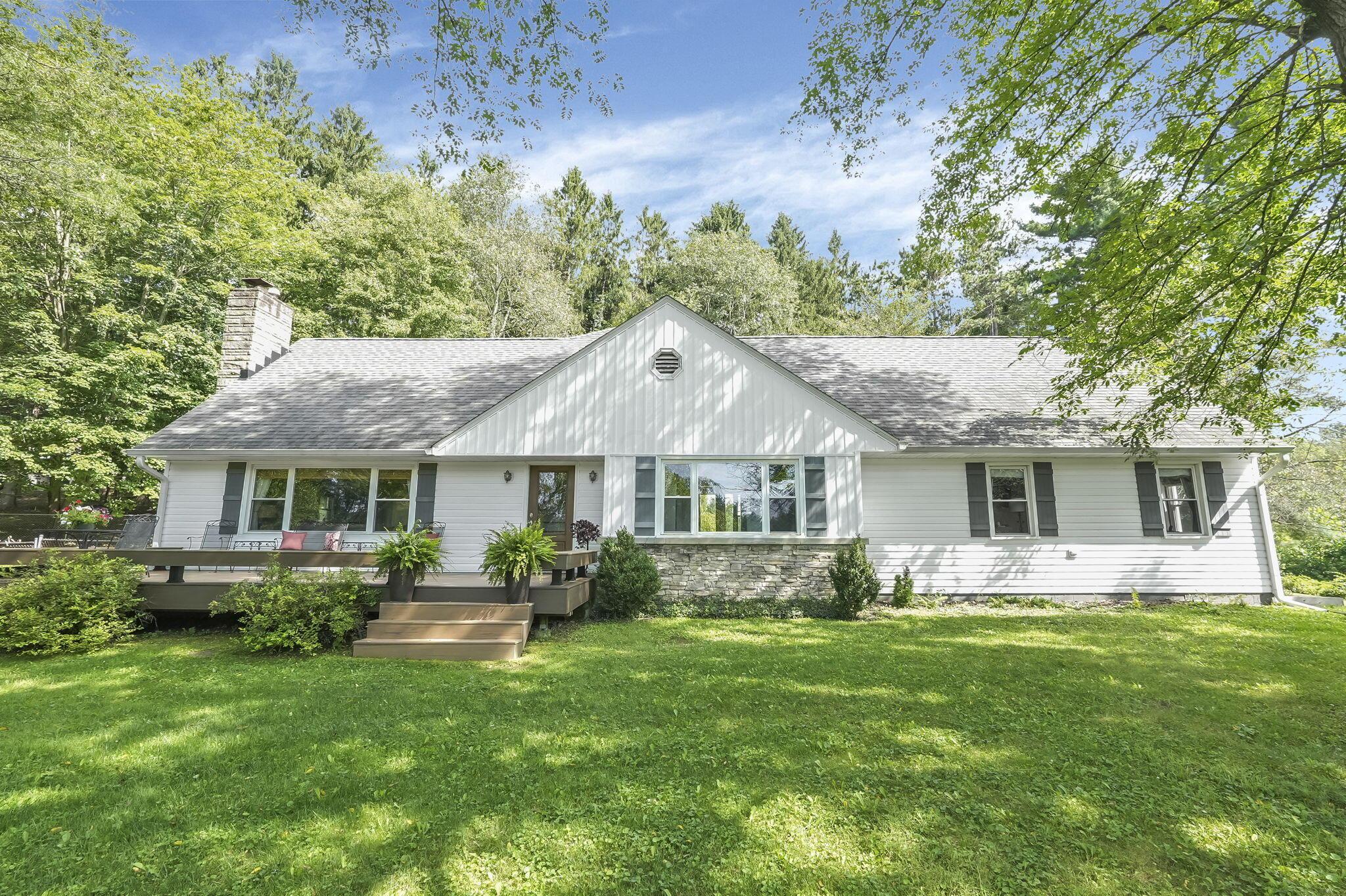 3175 Sharon Valley Road Ne Property Photo 1