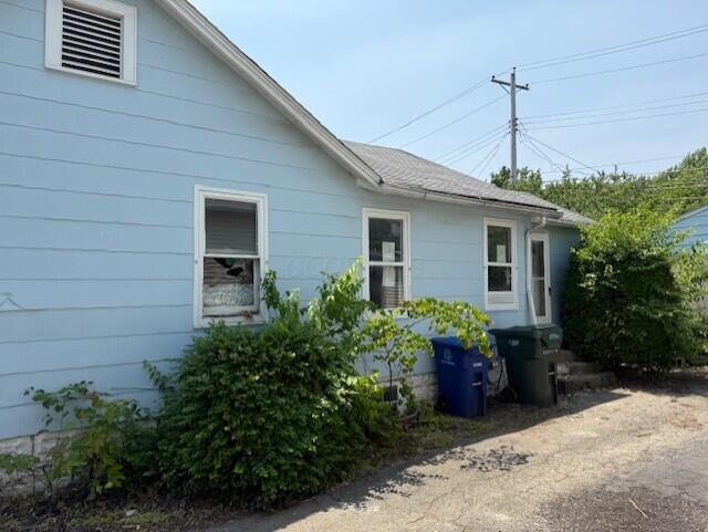 883 Barnett Road Property Photo 3