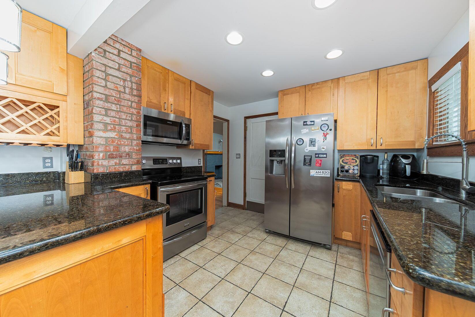 1466 W 1st Avenue Property Photo 18
