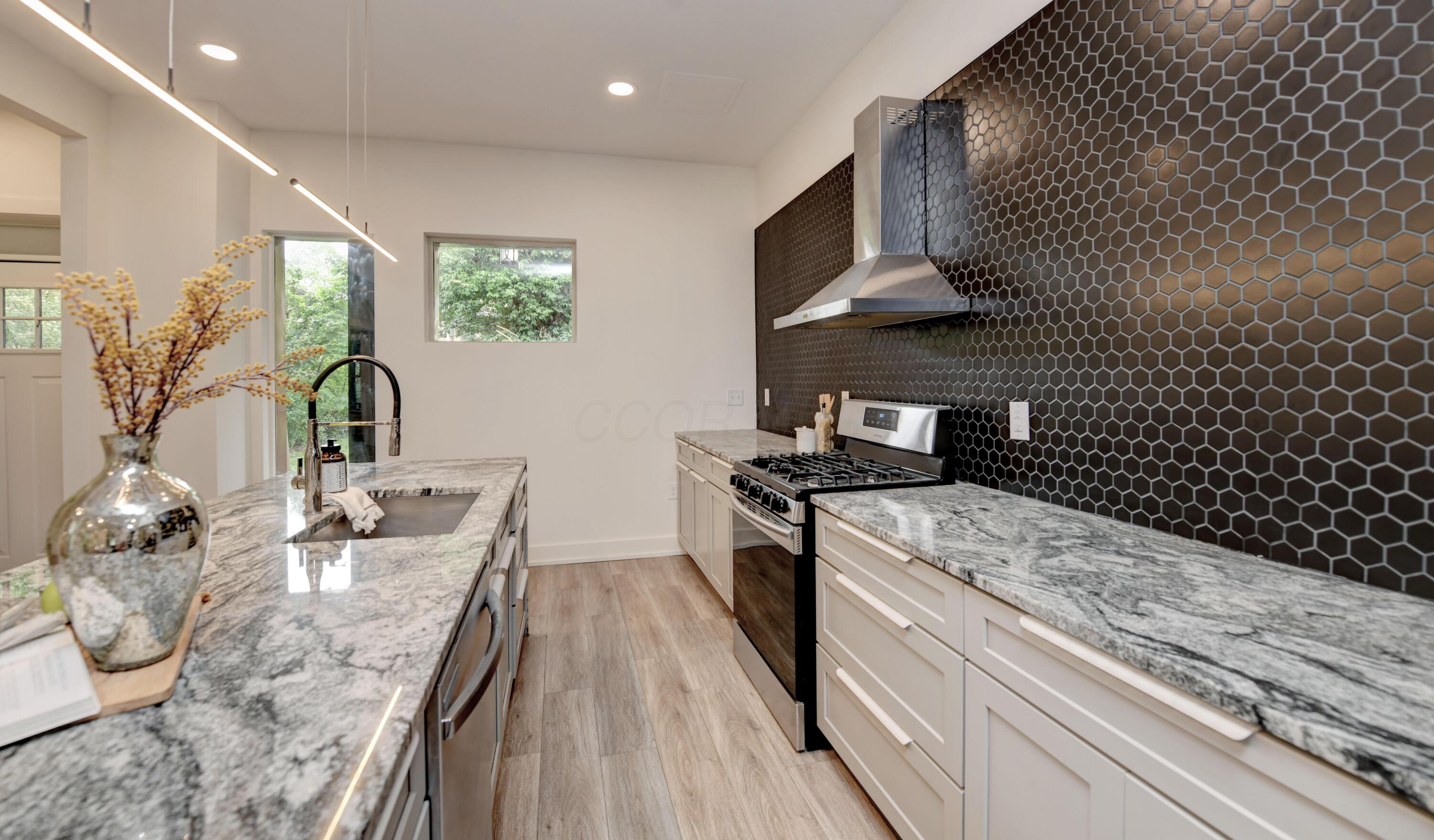 39 Auburn Avenue Property Photo 12