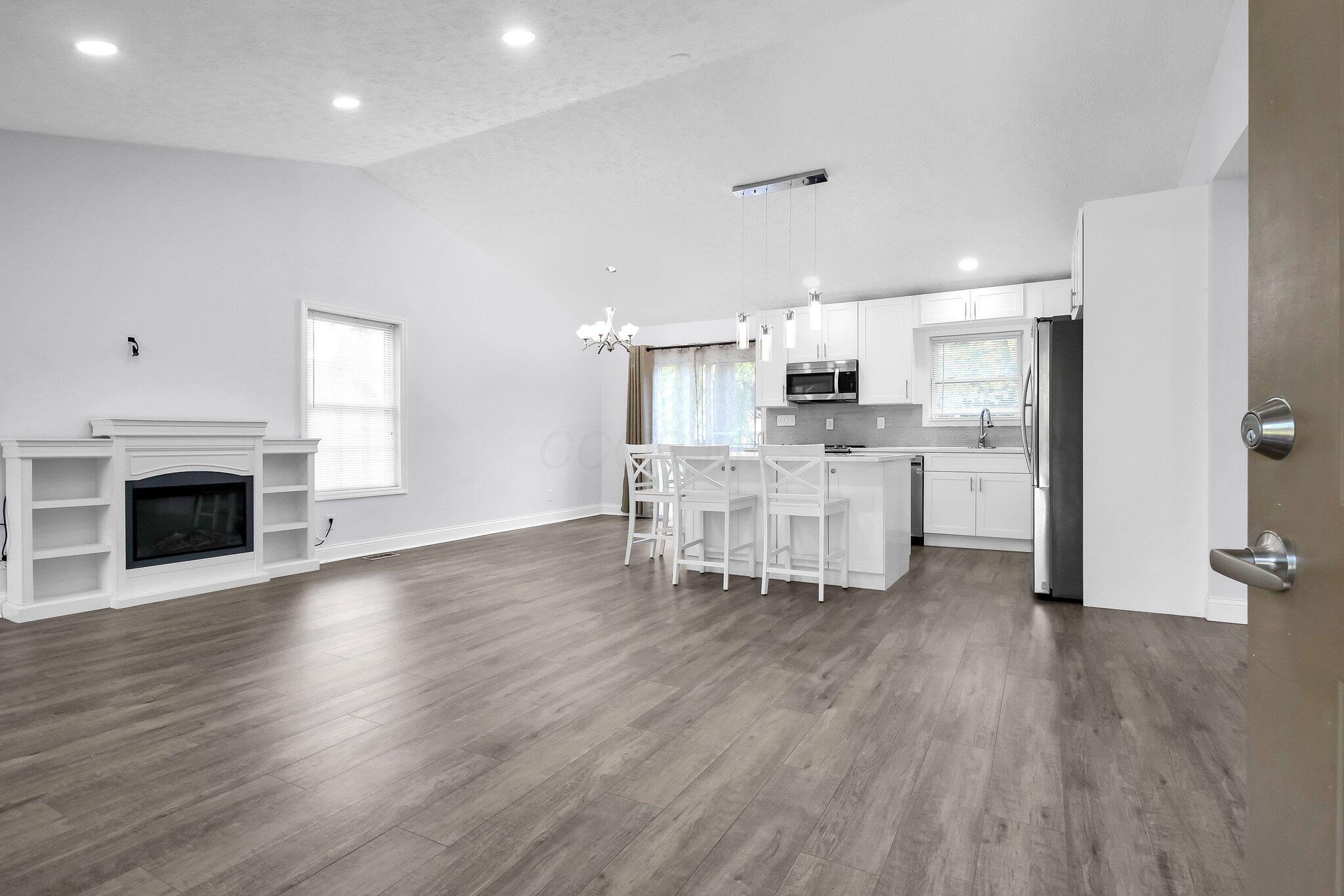 3199 Curtis Knoll Drive Property Photo 4