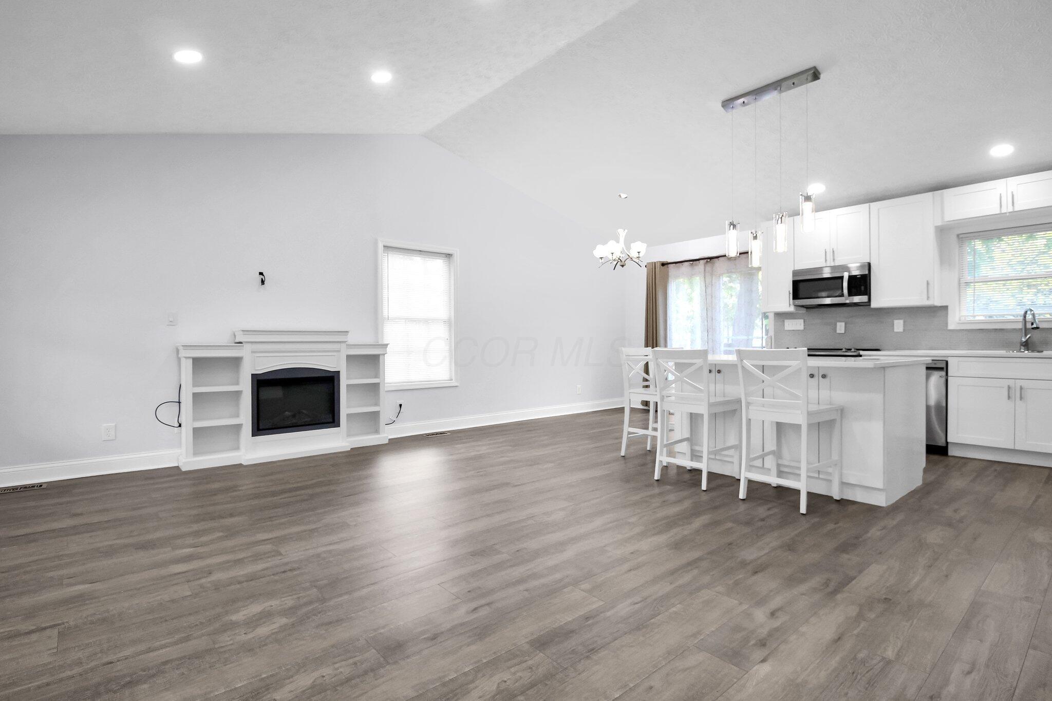 3199 Curtis Knoll Drive Property Photo 5