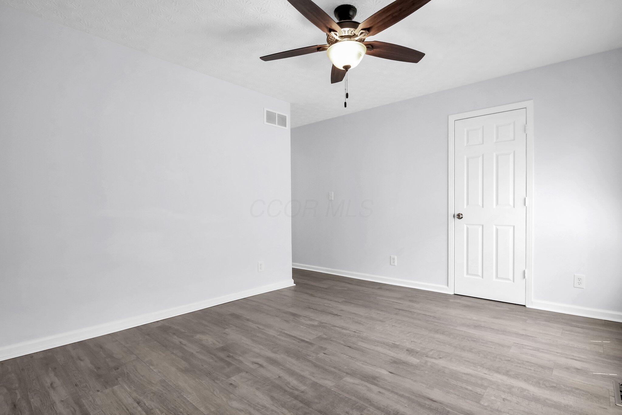 3199 Curtis Knoll Drive Property Photo 16