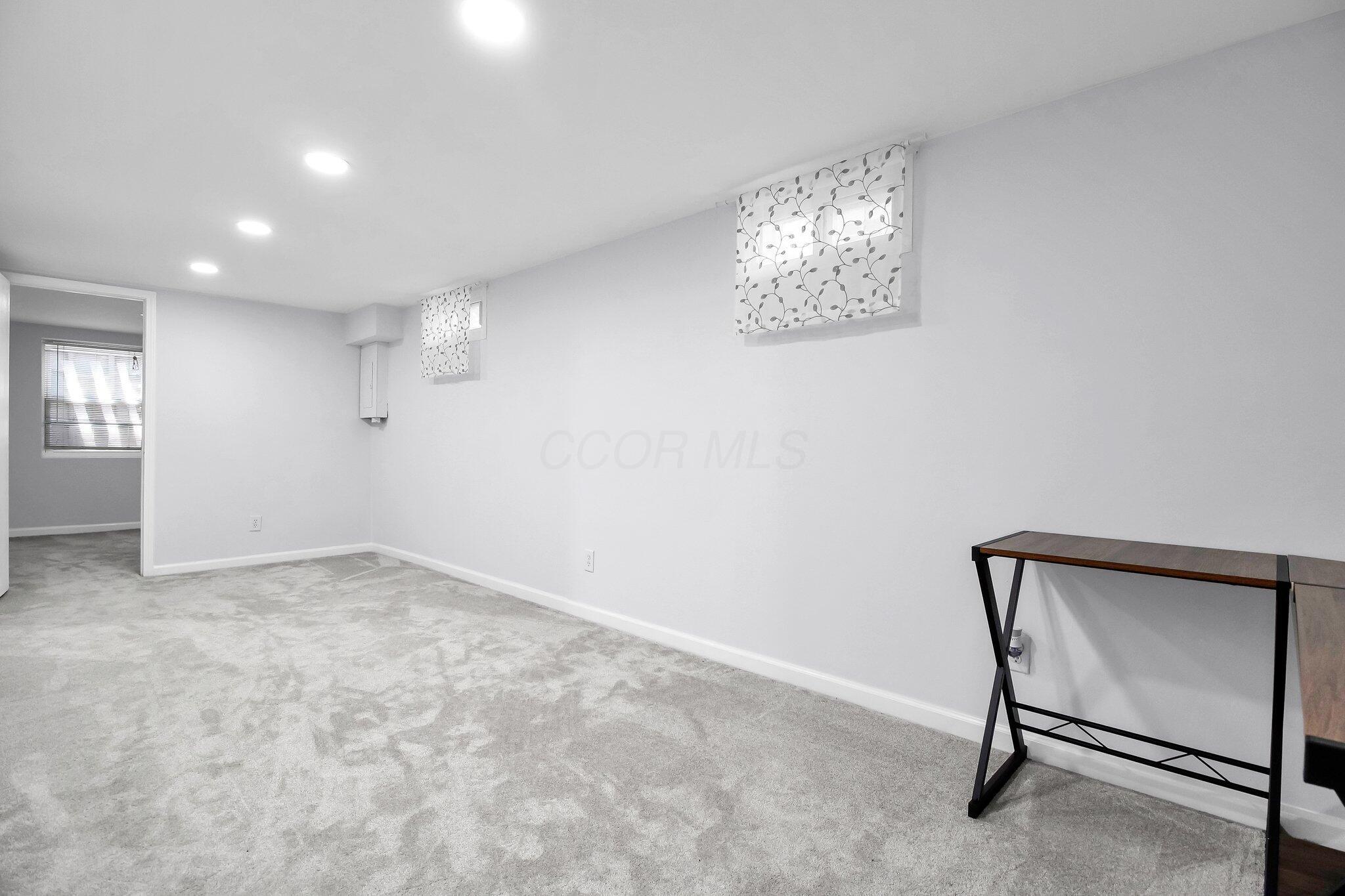 3199 Curtis Knoll Drive Property Photo 21