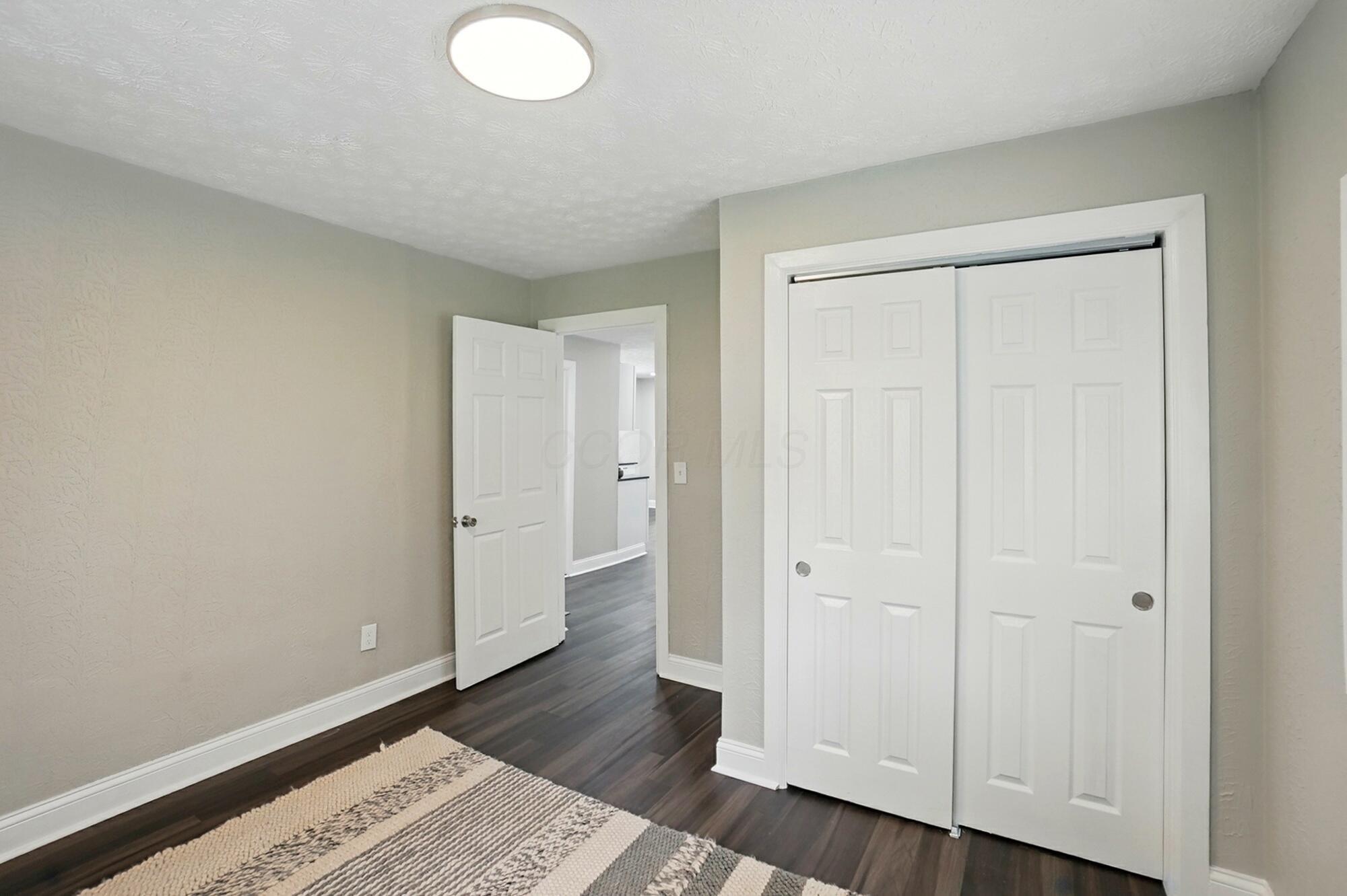 2718 Lagonda Avenue Property Photo 12
