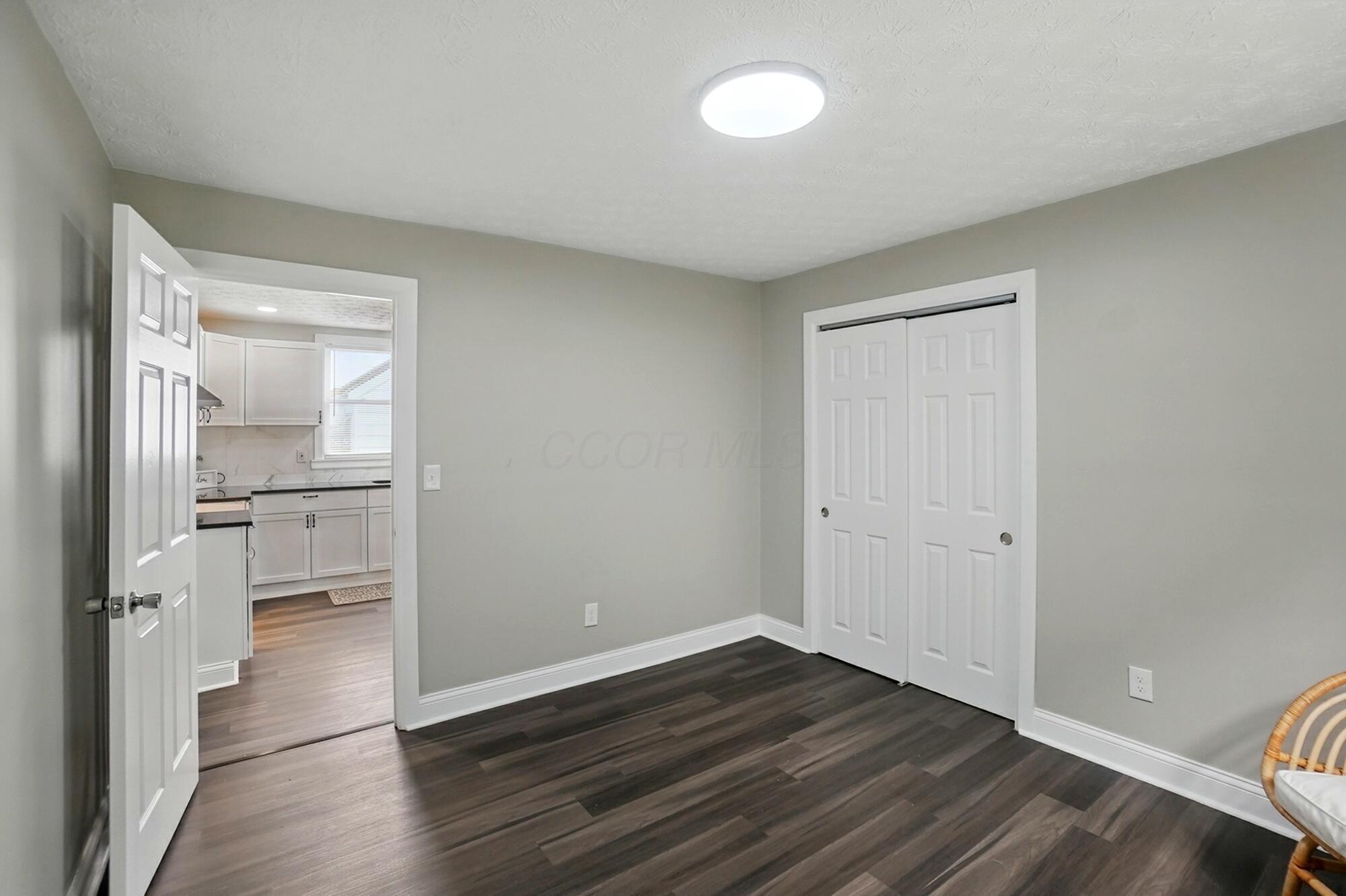 2718 Lagonda Avenue Property Photo 17