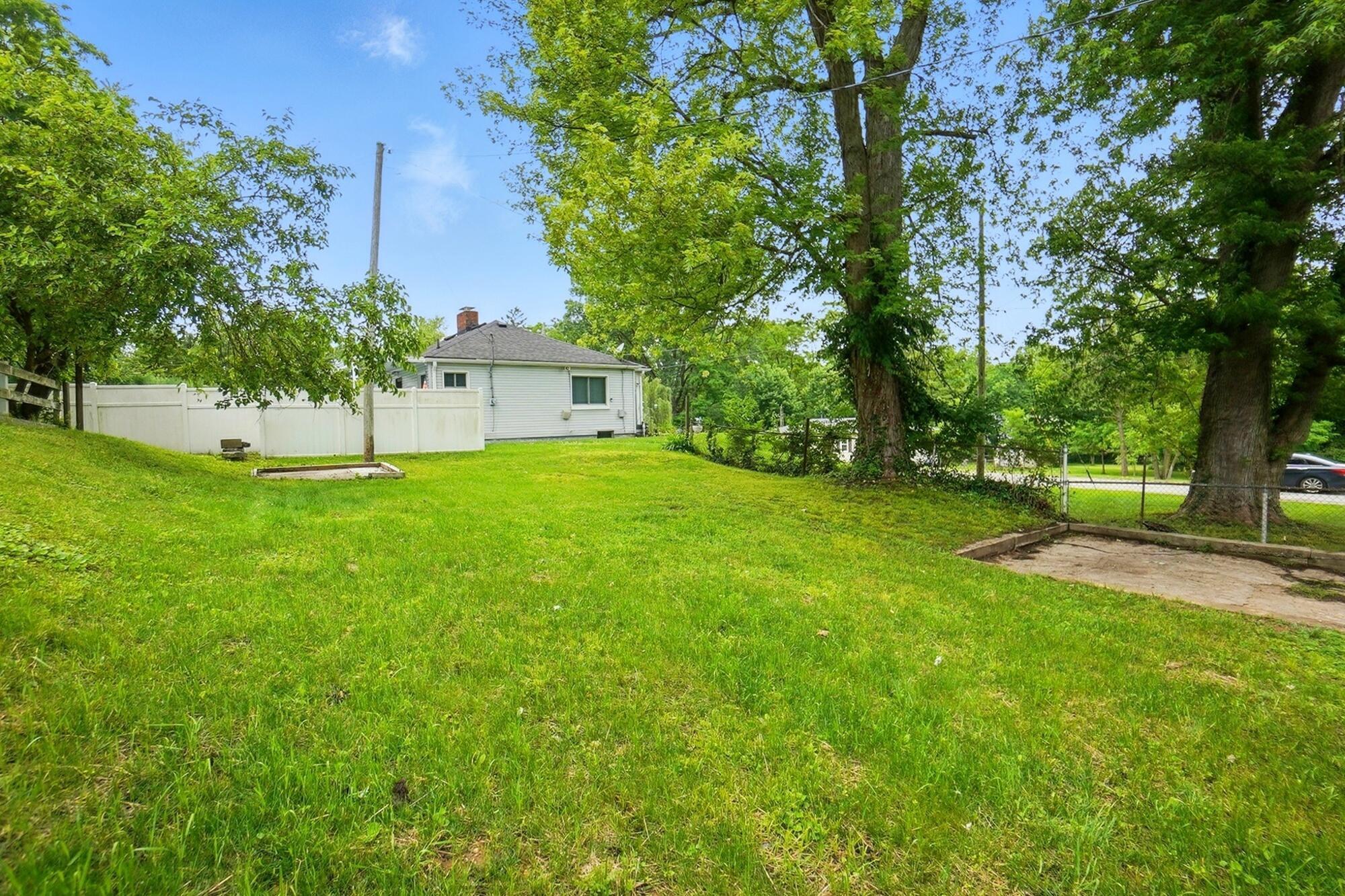 2718 Lagonda Avenue Property Photo 25