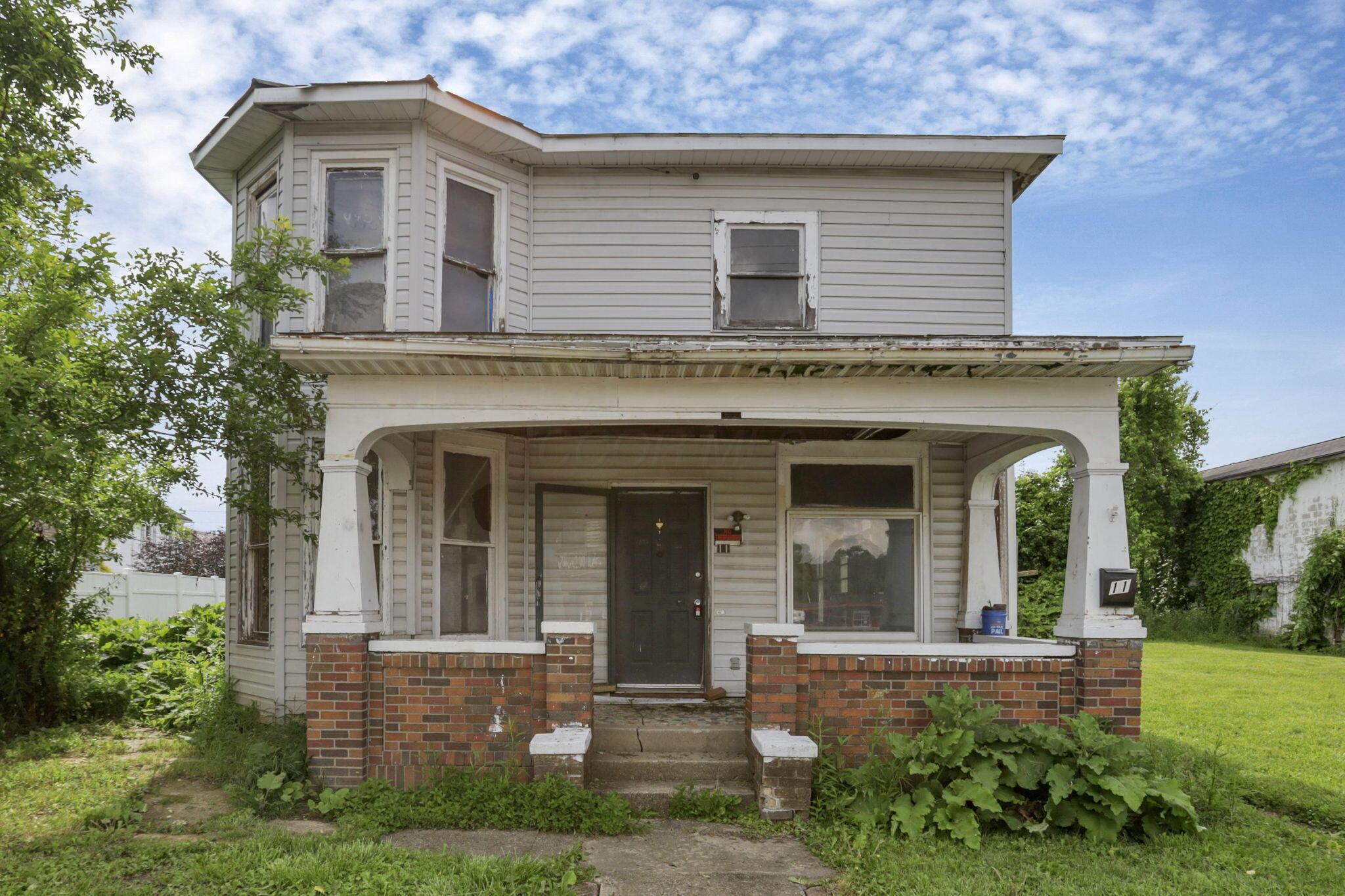 11 N Main Street Property Photo 1