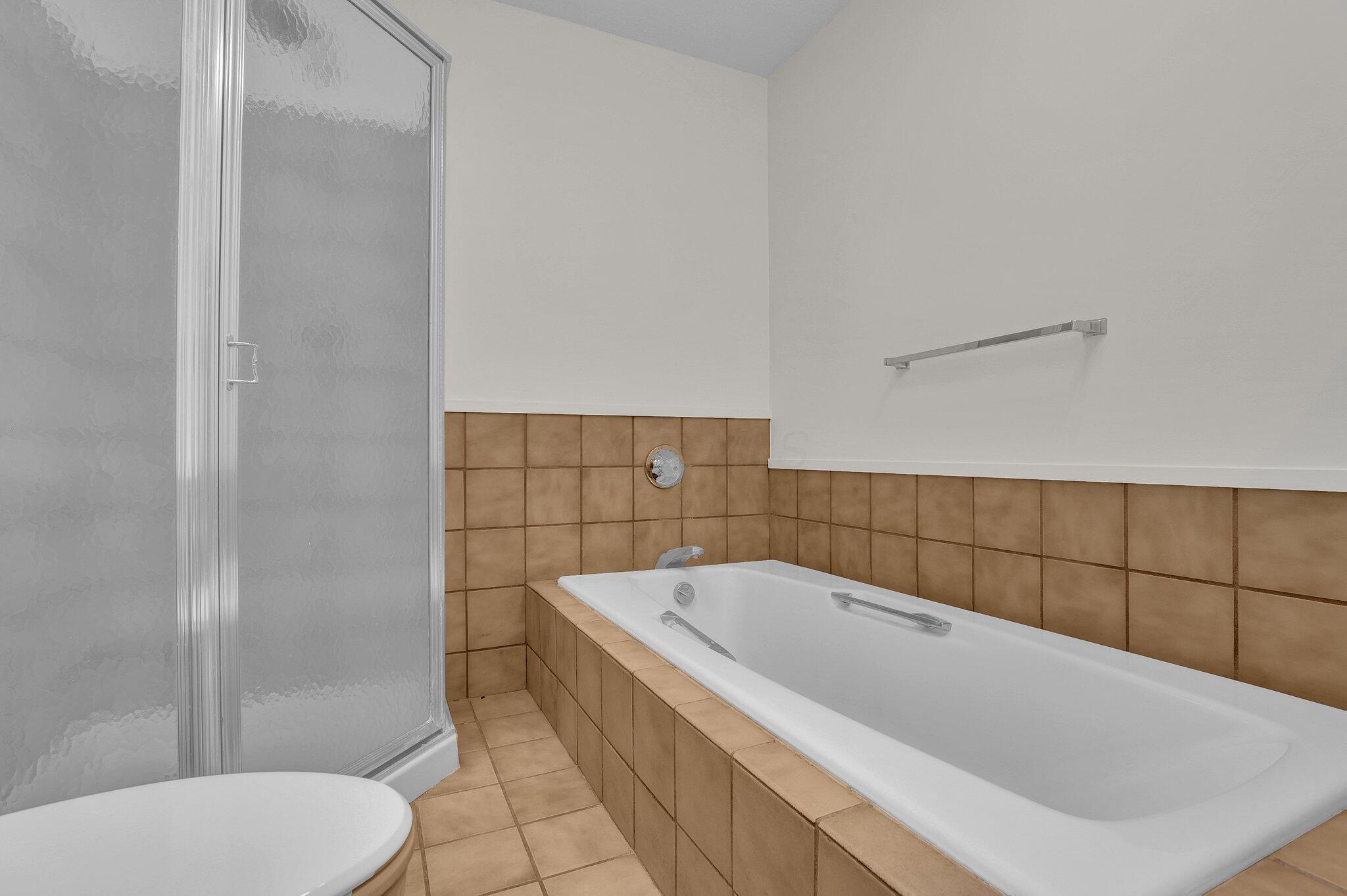 211 Pembroke Lane Property Photo 21