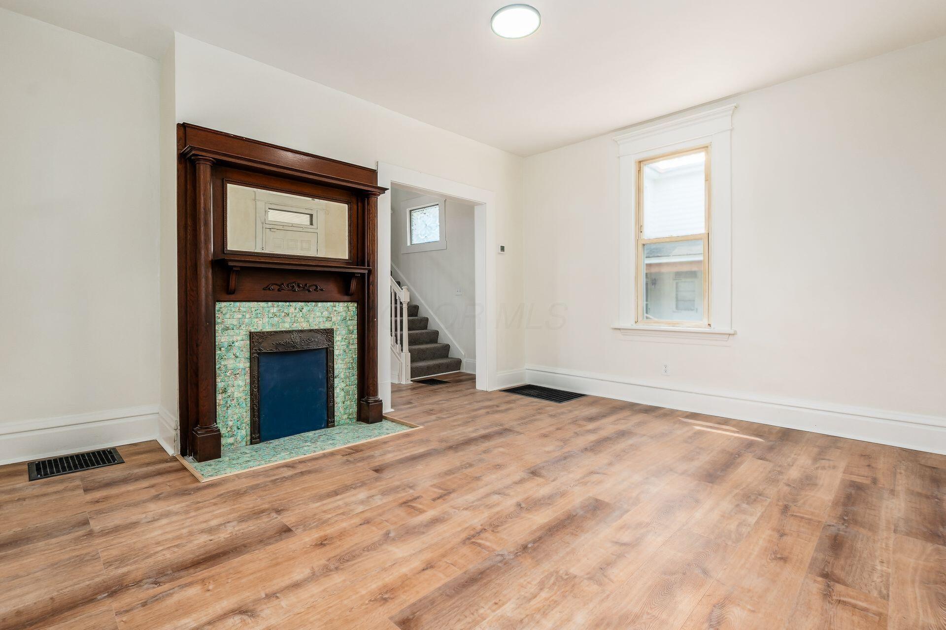 479 Siebert Street Property Photo 6