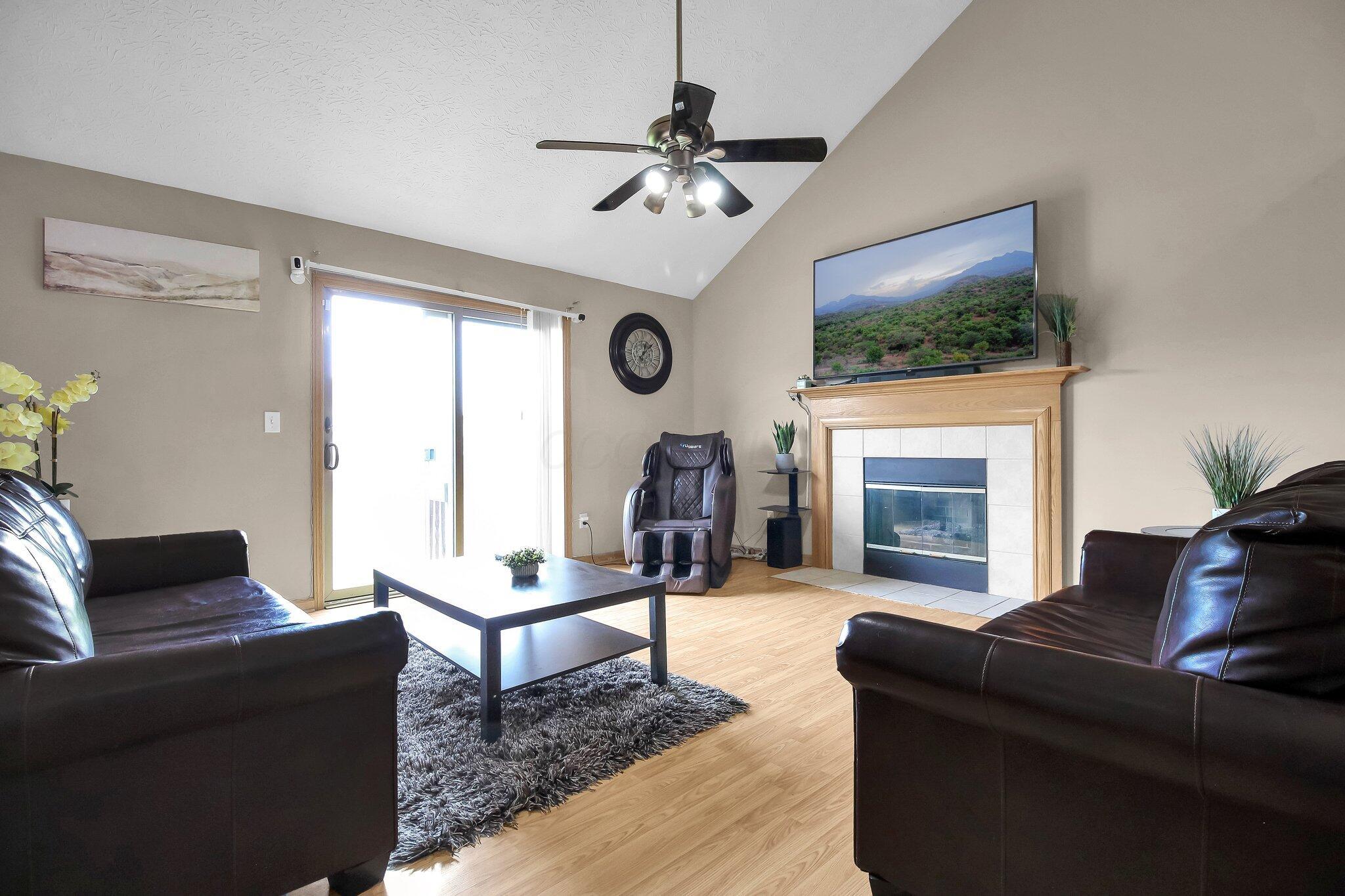 9235 Ridgeline Drive Property Photo 12