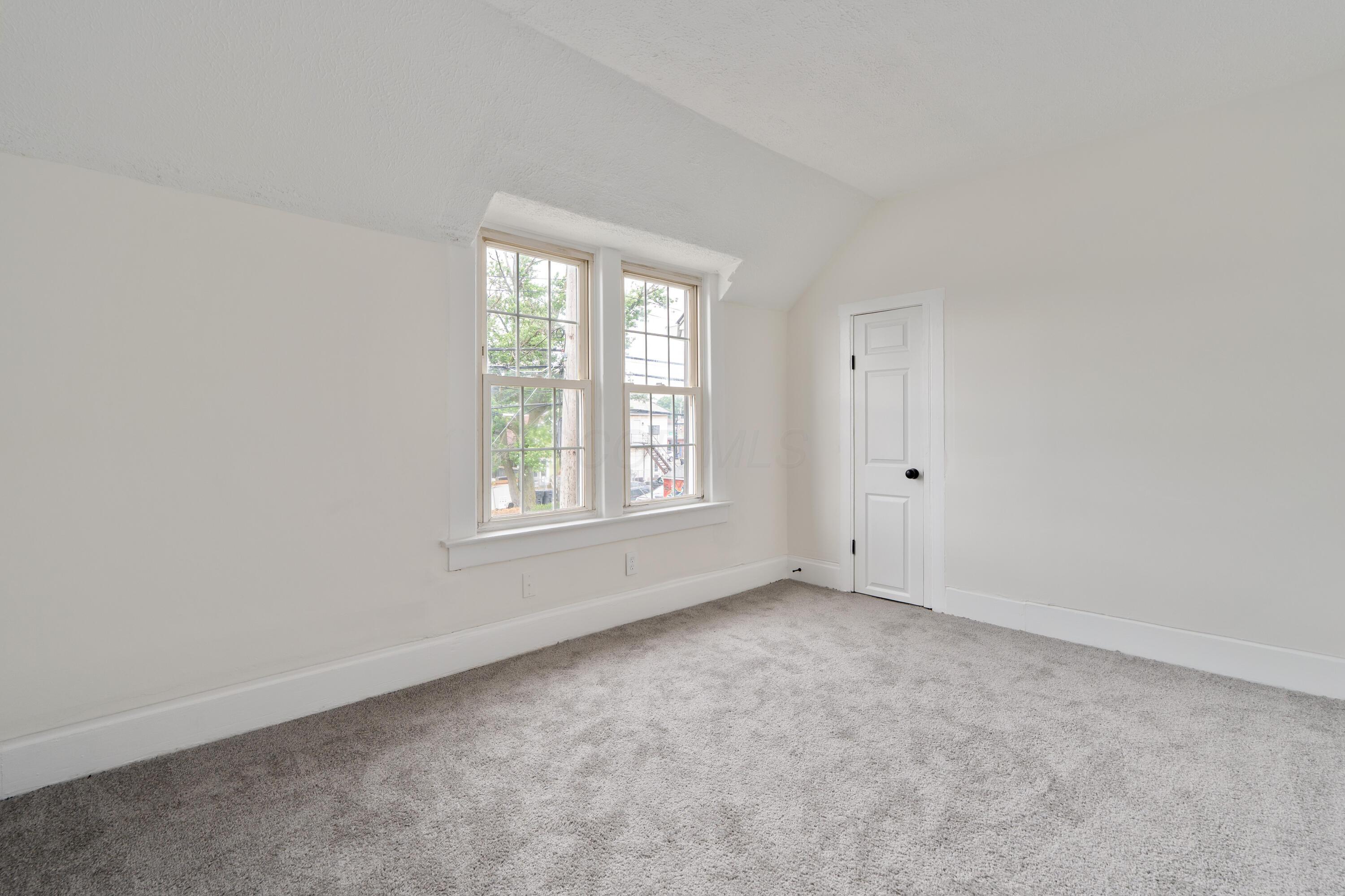 490 E Mithoff Street Property Photo 20