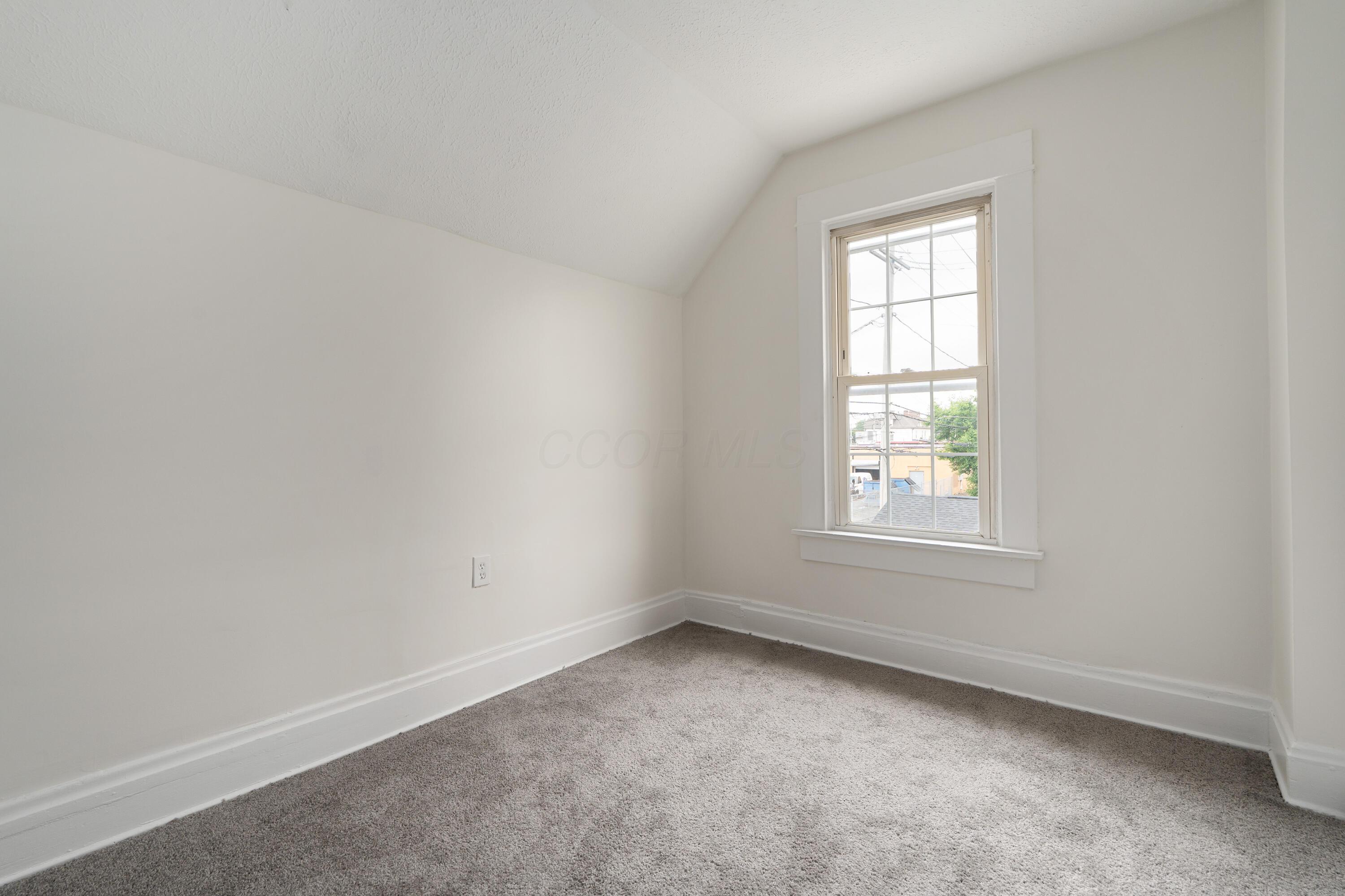 490 E Mithoff Street Property Photo 22