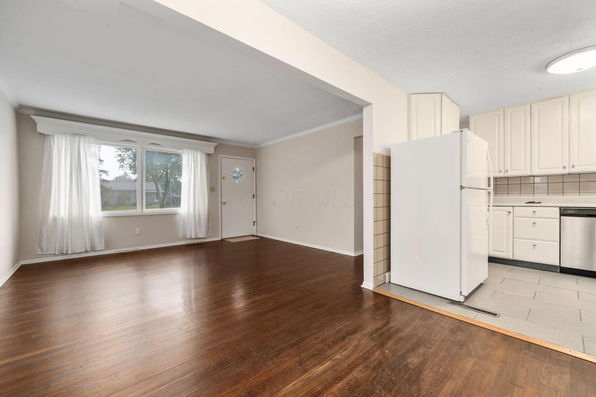 992 S Hague Avenue Property Photo 10