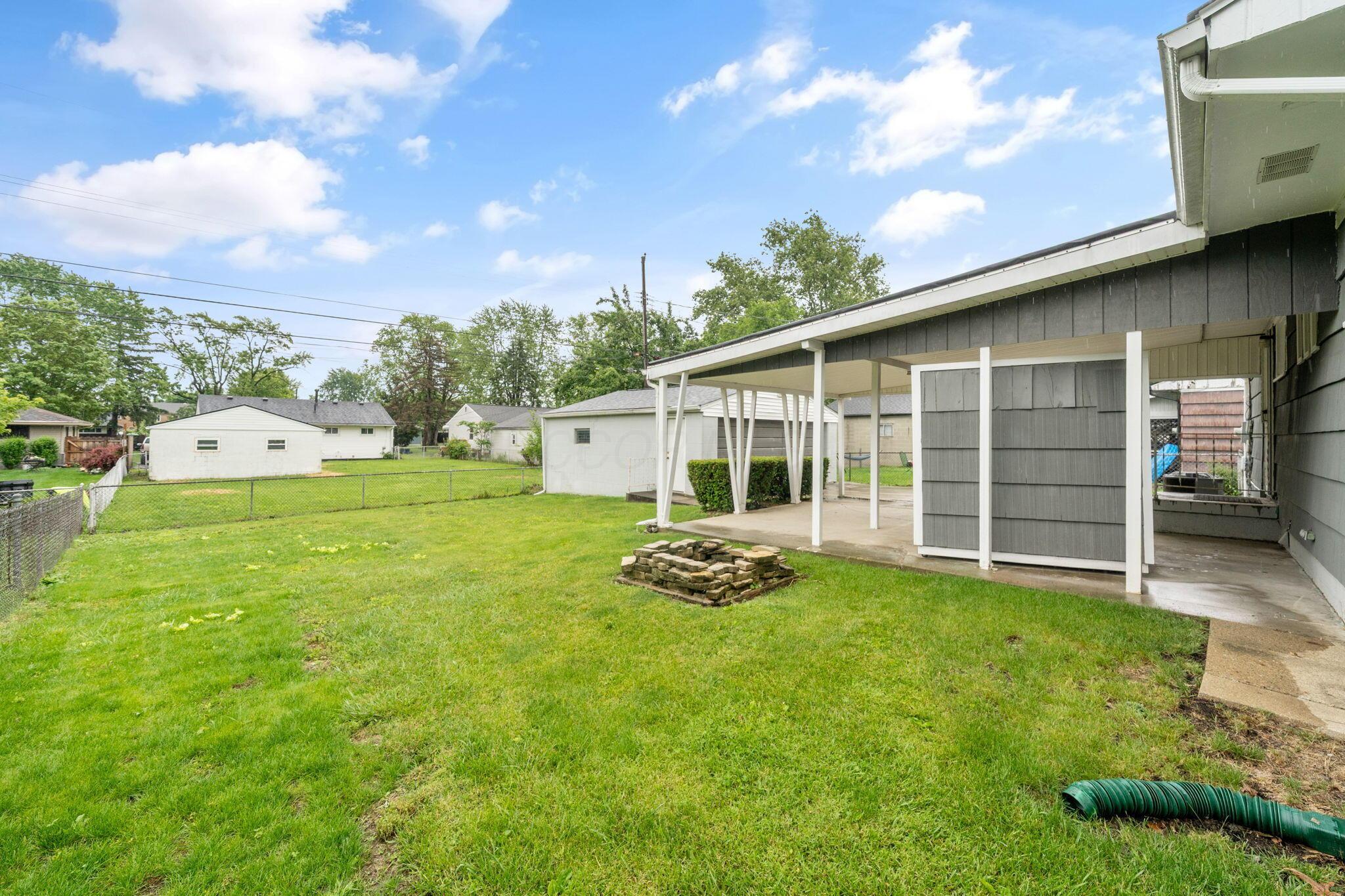 992 S Hague Avenue Property Photo 38