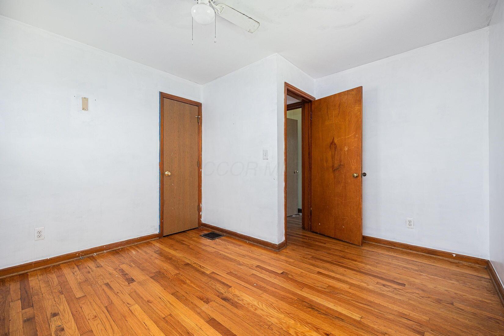 1900 S Champion Avenue Property Photo 9
