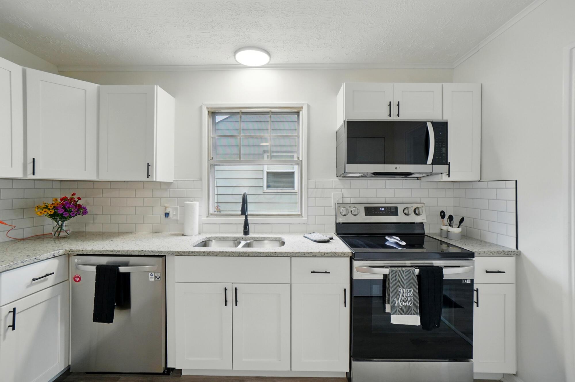 540 Clark Avenue Property Photo 11