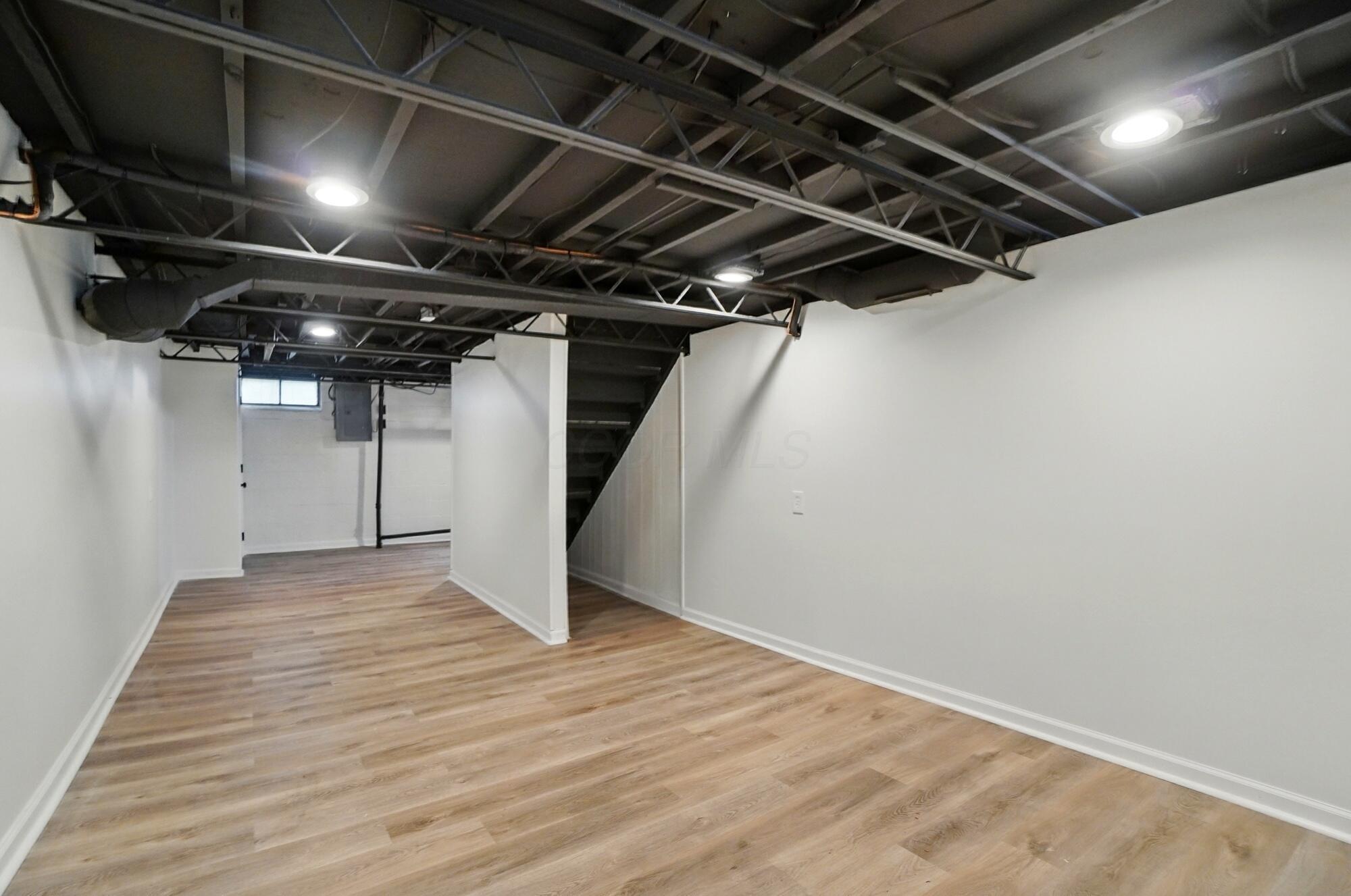 540 Clark Avenue Property Photo 23