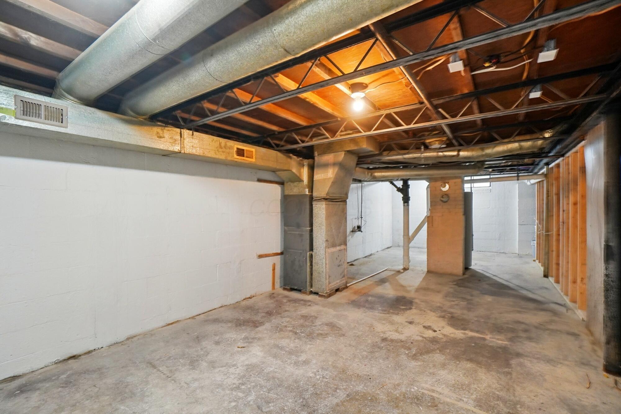 540 Clark Avenue Property Photo 24