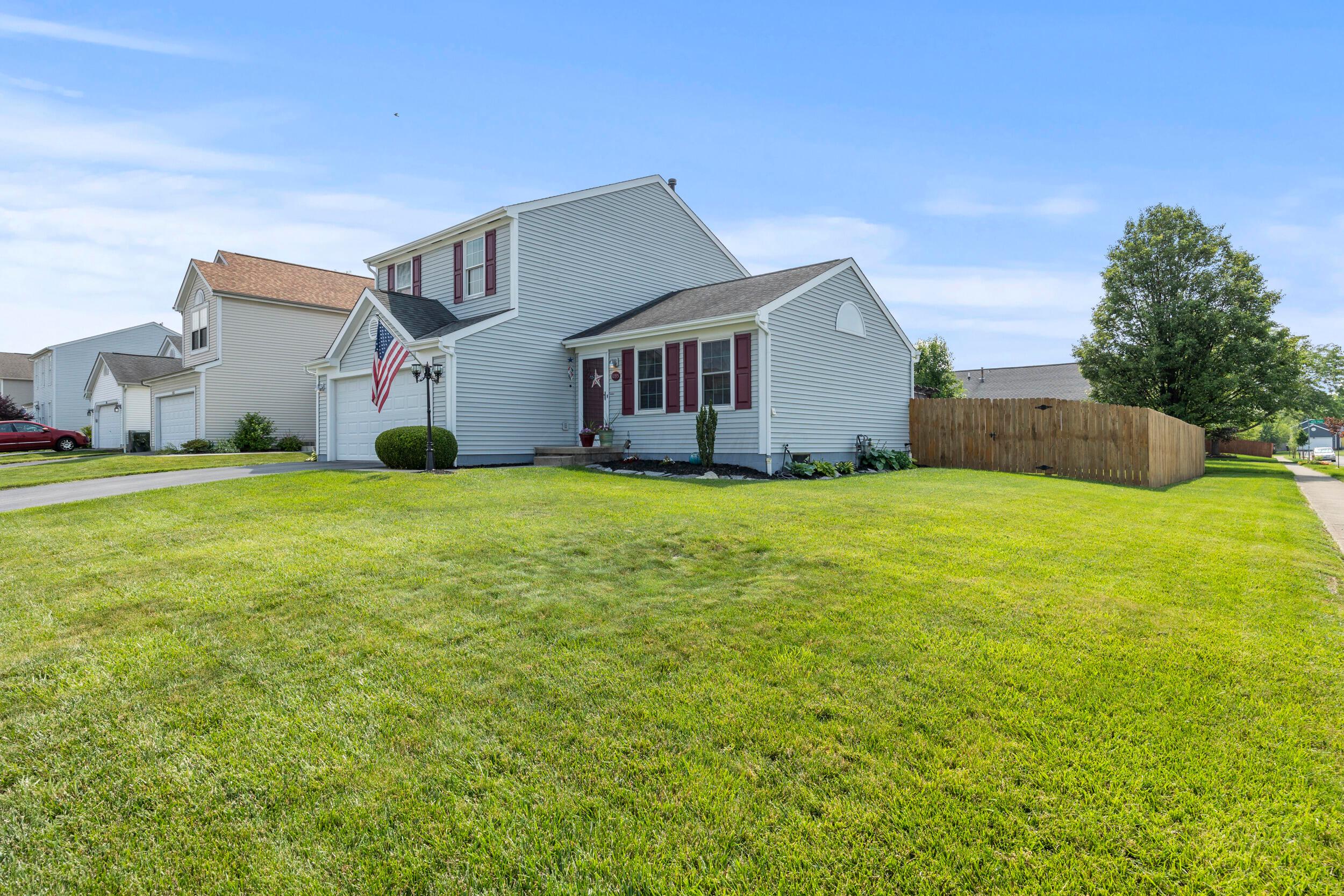 1095 Greeley Drive Property Photo 2