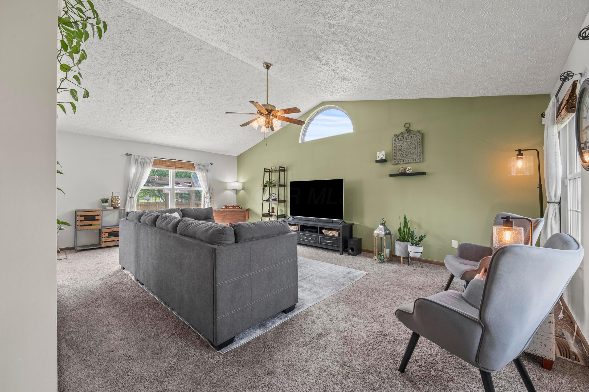 1095 Greeley Drive Property Photo 8