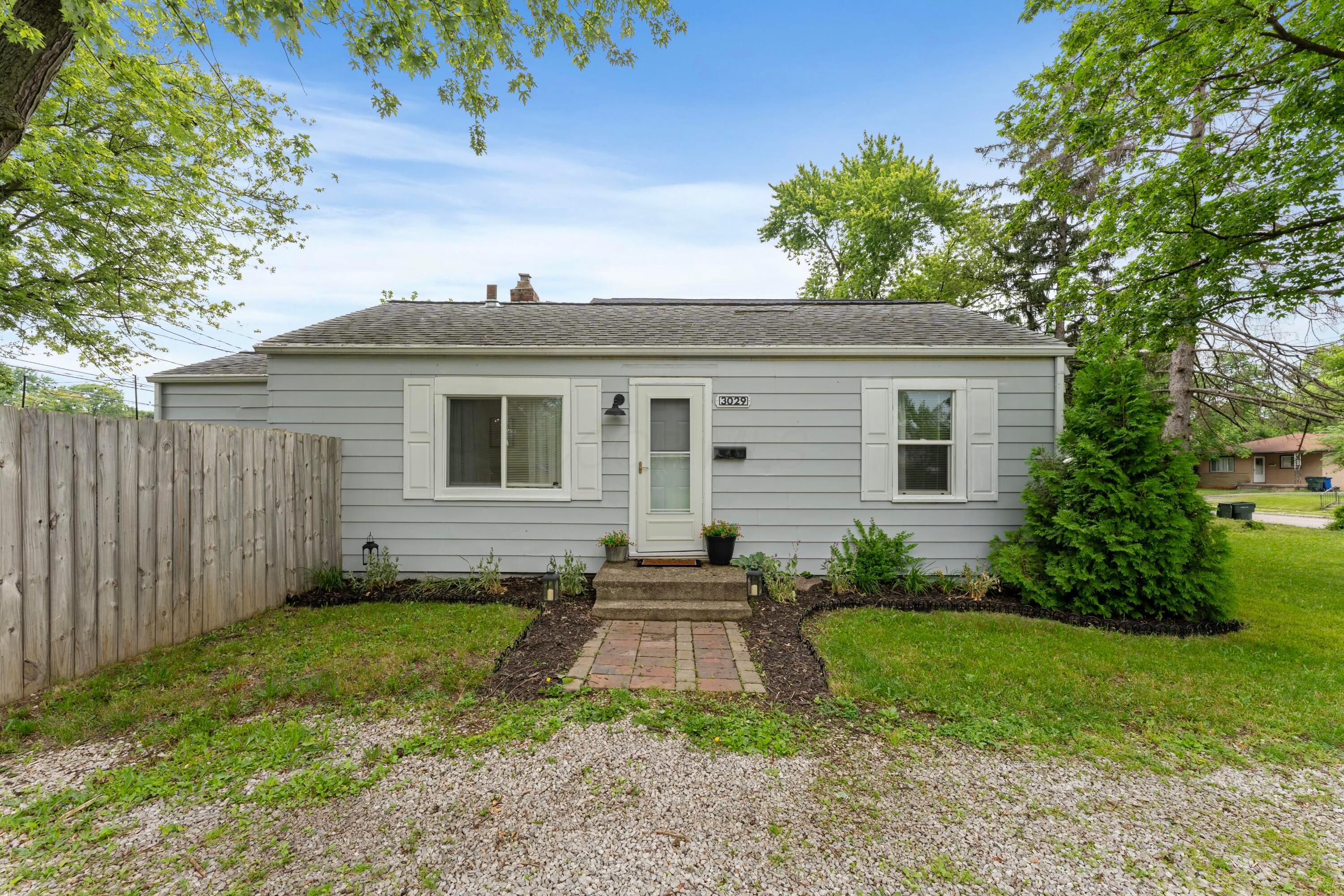 3029 Mcguffey Road Property Photo 1