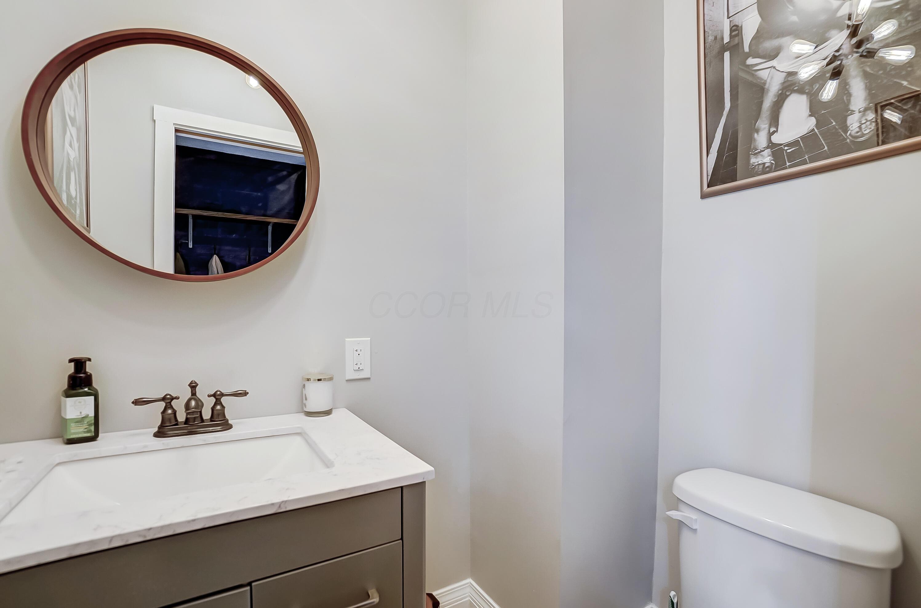 573 E Mithoff Street Property Photo 18