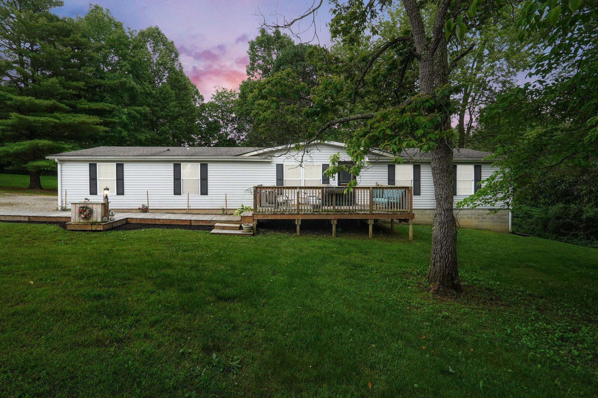 562 Bowman Lane Property Photo 1