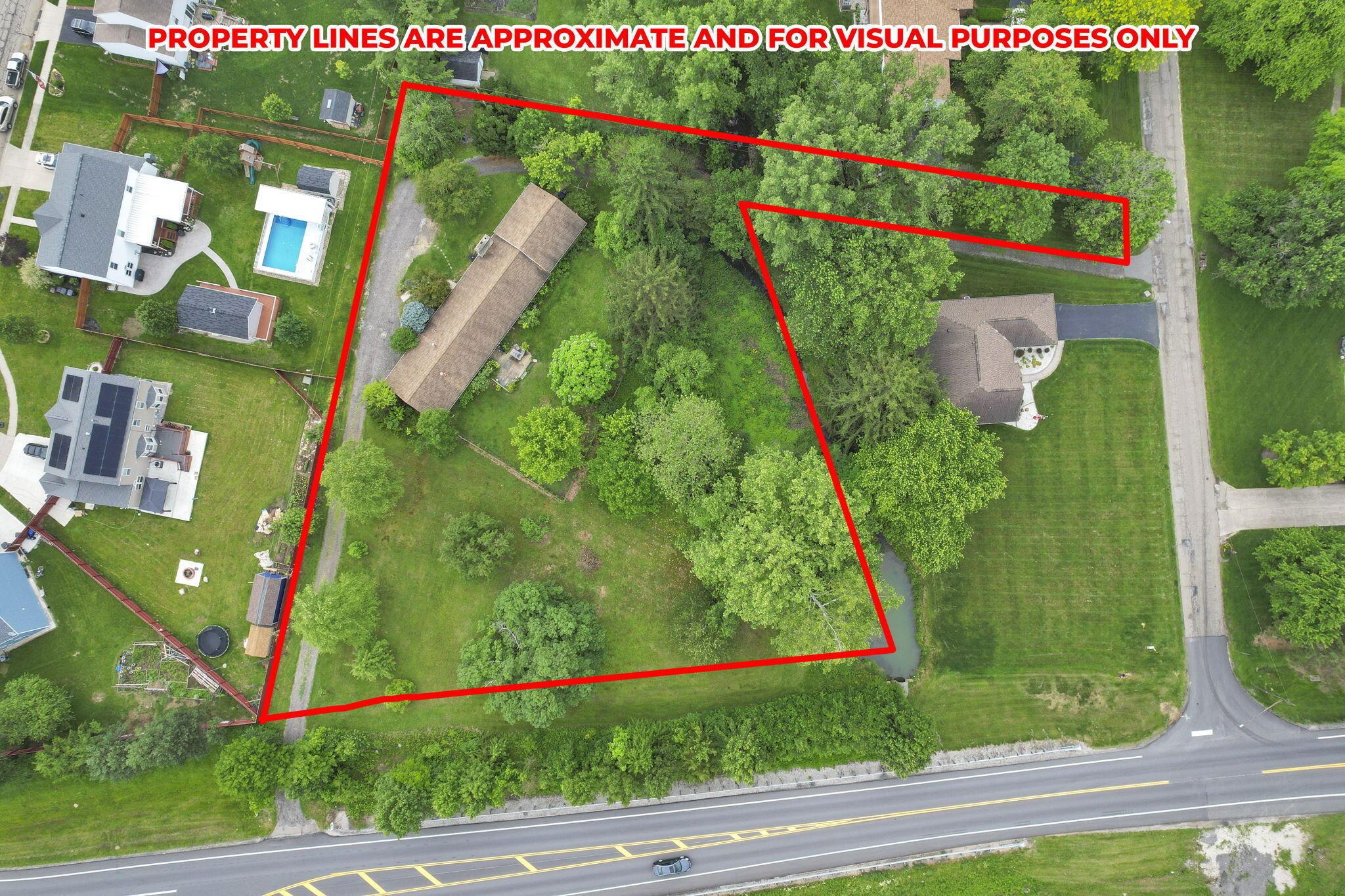 285 E Broad Street Property Photo 1