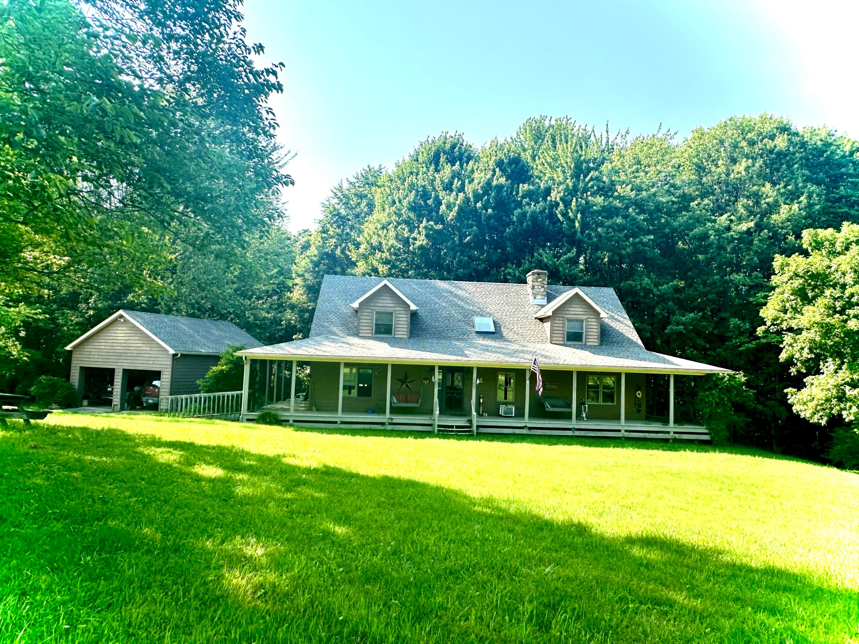 10333 Black Horse Road Property Photo 1