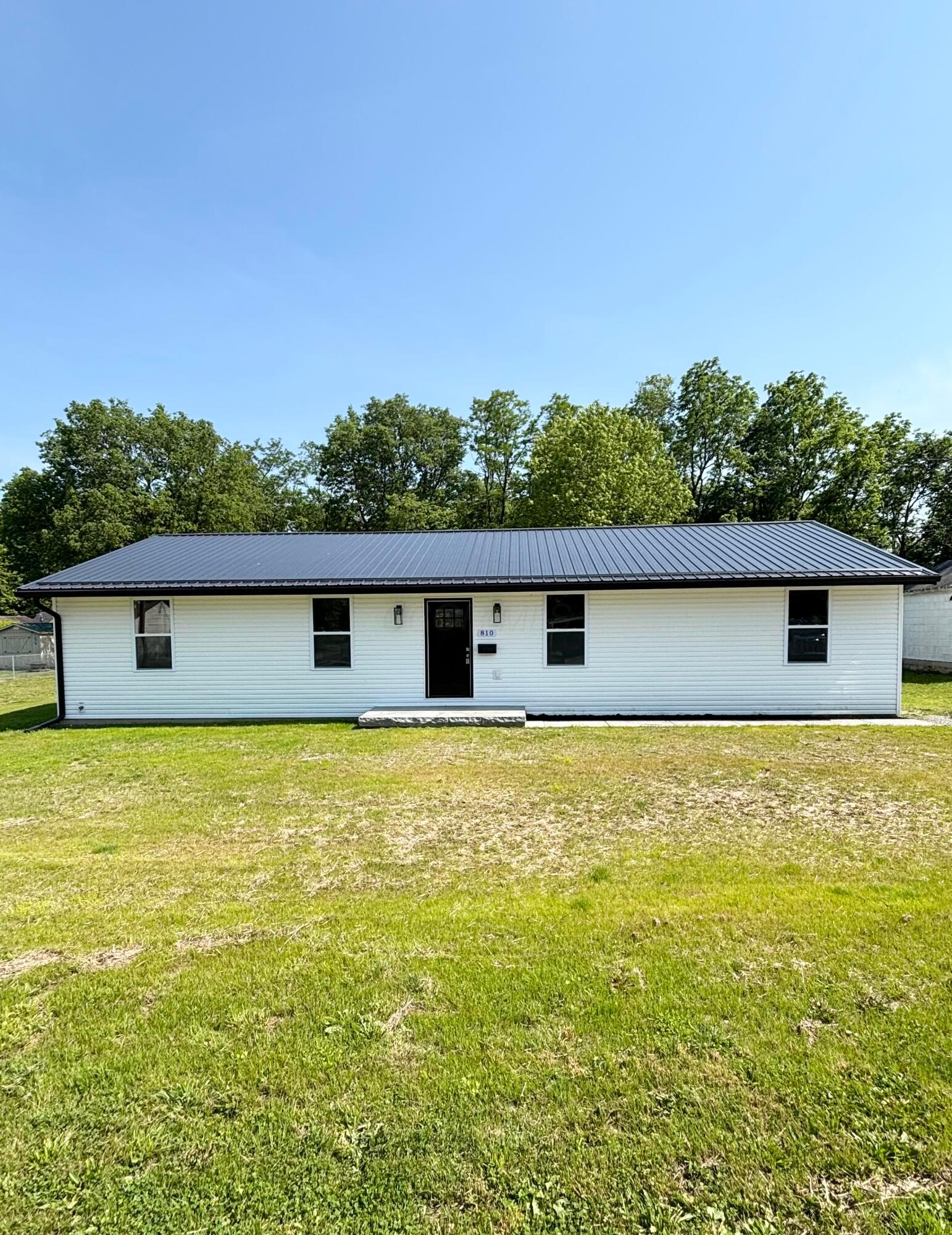 810 South Street Property Photo 1