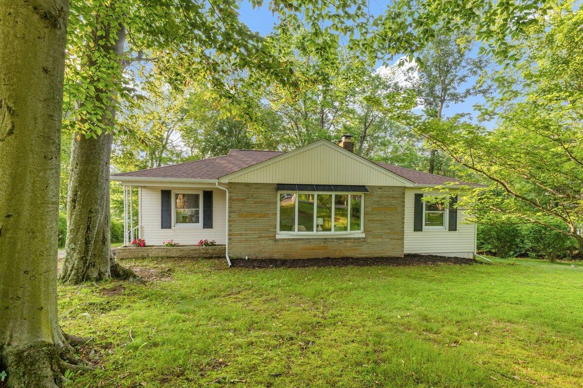 1300 Longwood Drive Ne Property Photo 1