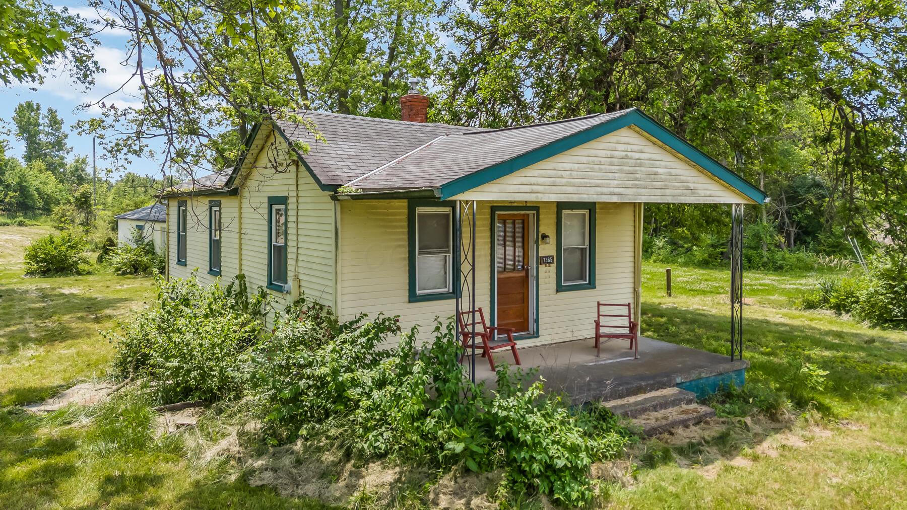 7365 Hayden Run Road Property Photo 1