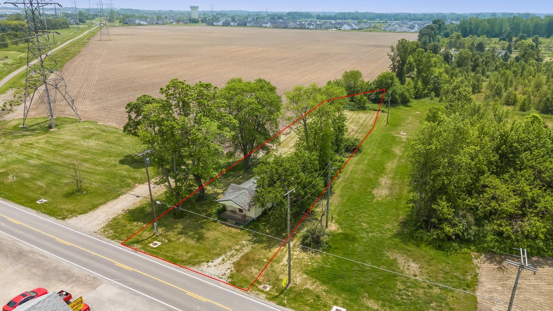 7365 Hayden Run Road Property Photo 5