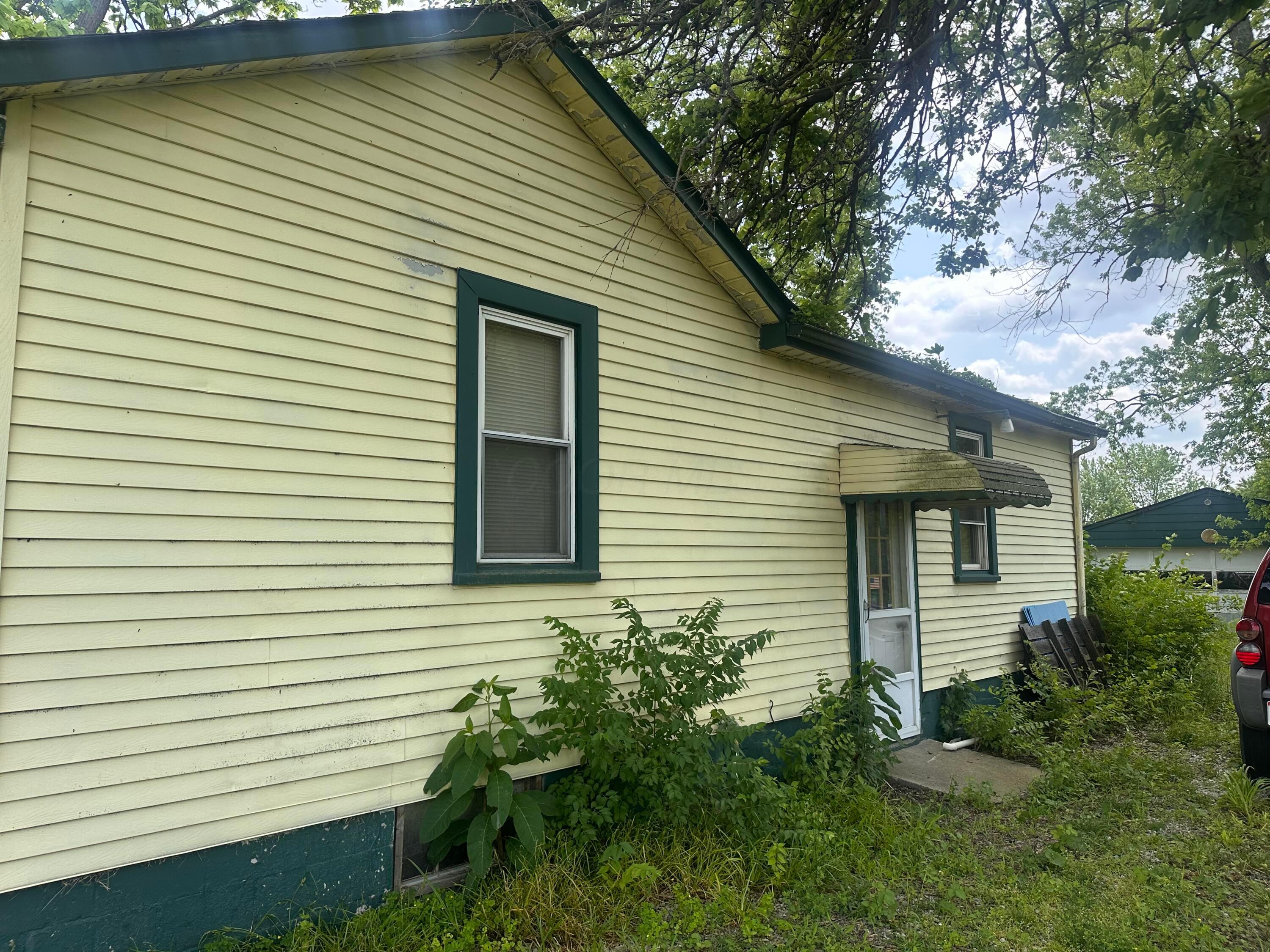 7365 Hayden Run Road Property Photo 9