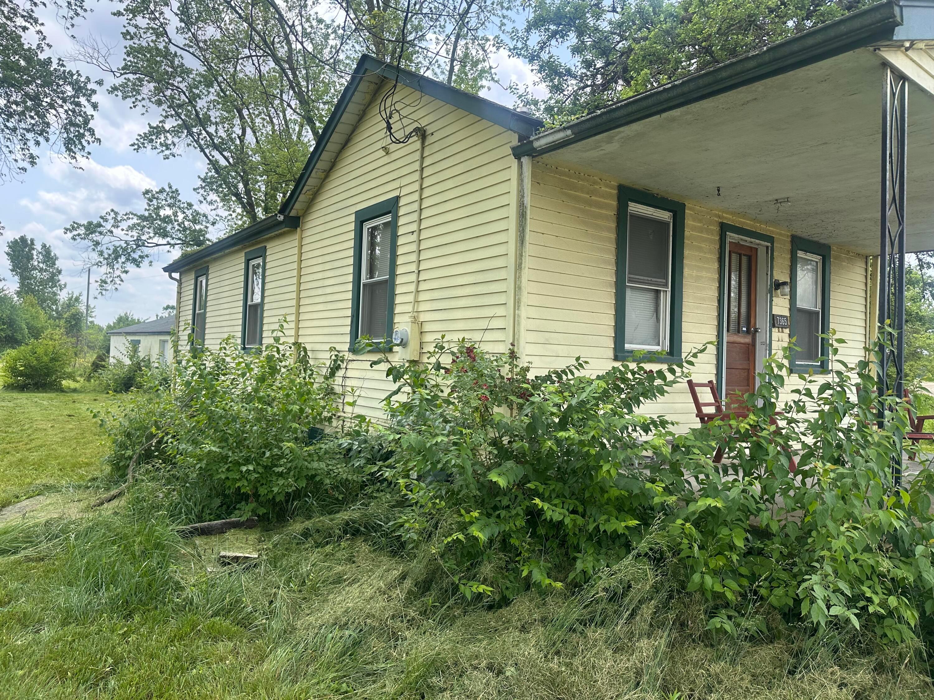 7365 Hayden Run Road Property Photo 10