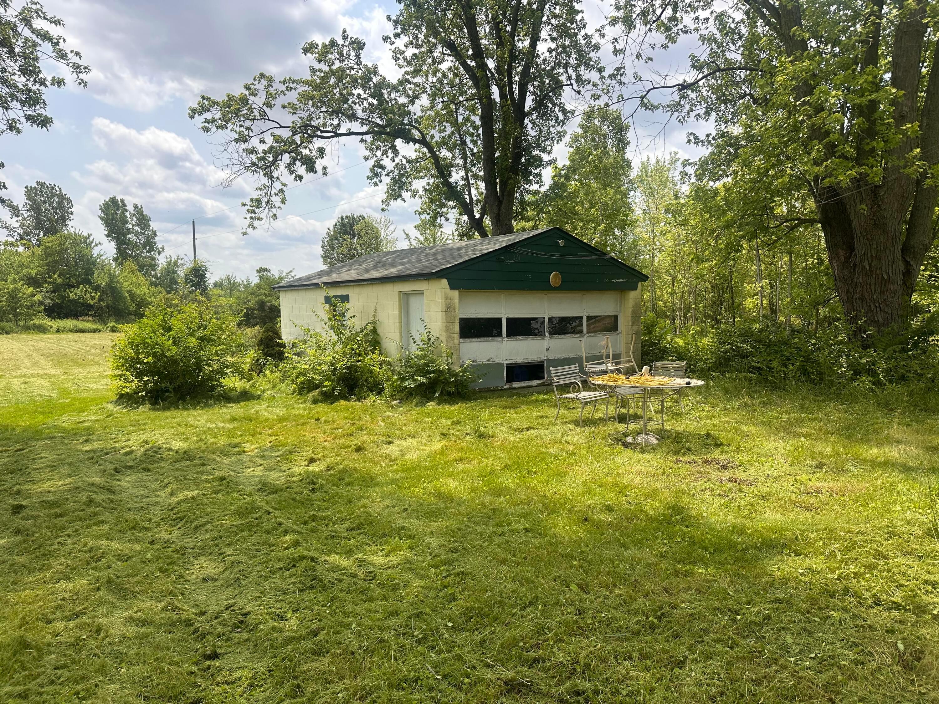 7365 Hayden Run Road Property Photo 12