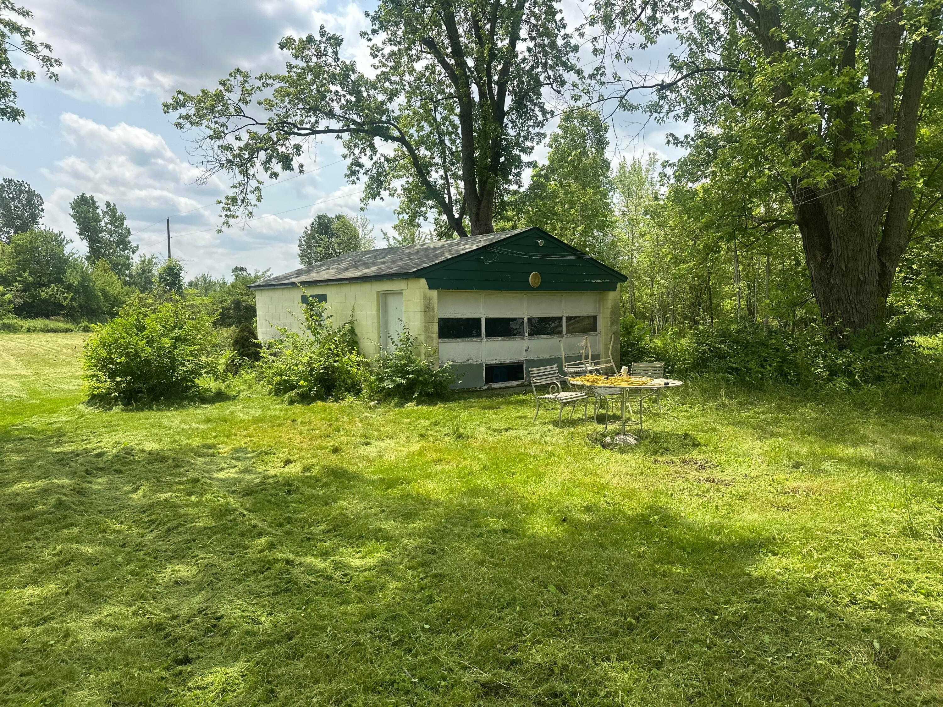 7365 Hayden Run Road Property Photo 13