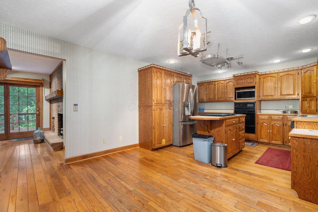 1235 Westwood Drive Property Photo 14