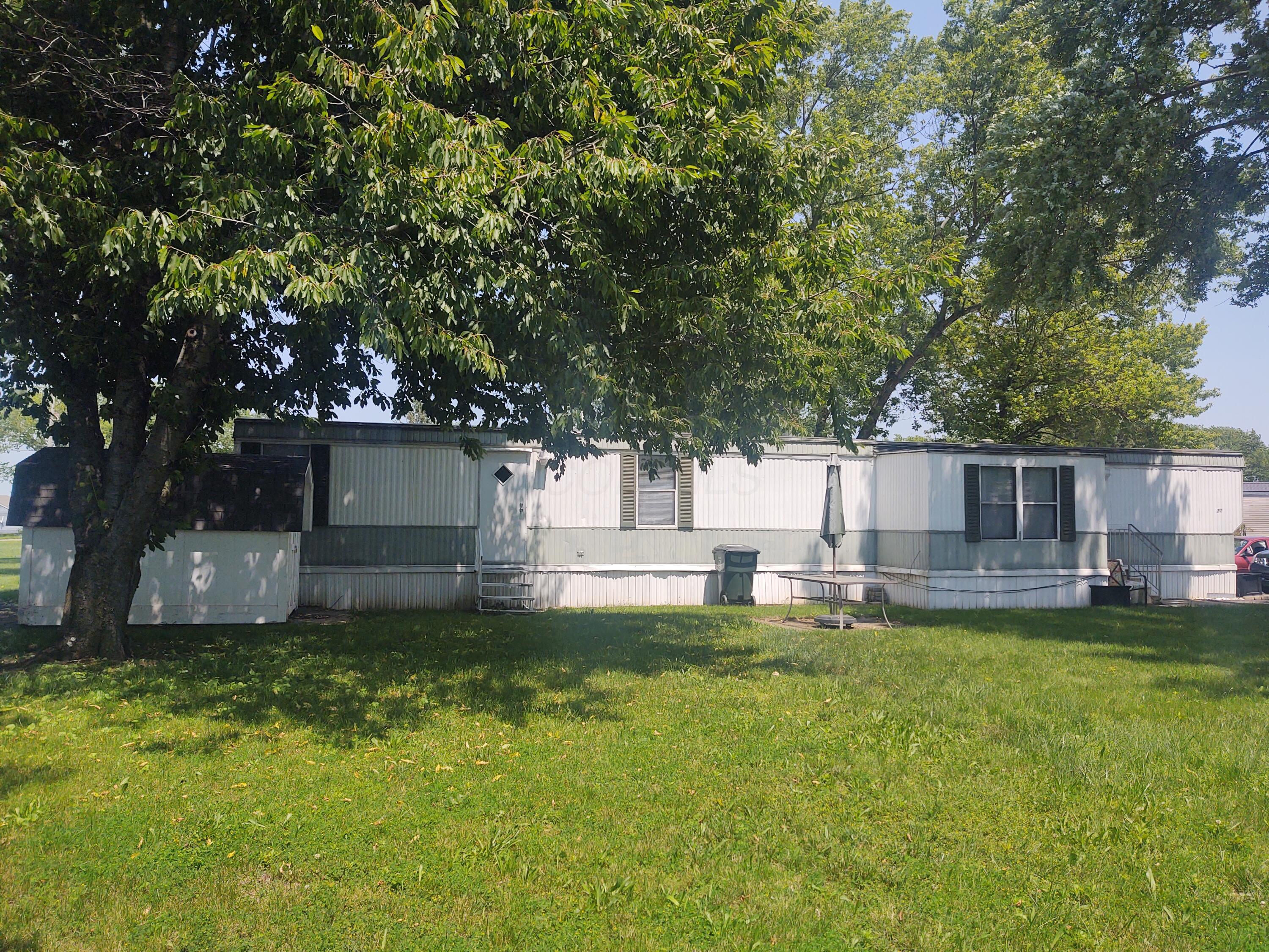 71 Knollwood Court Property Photo