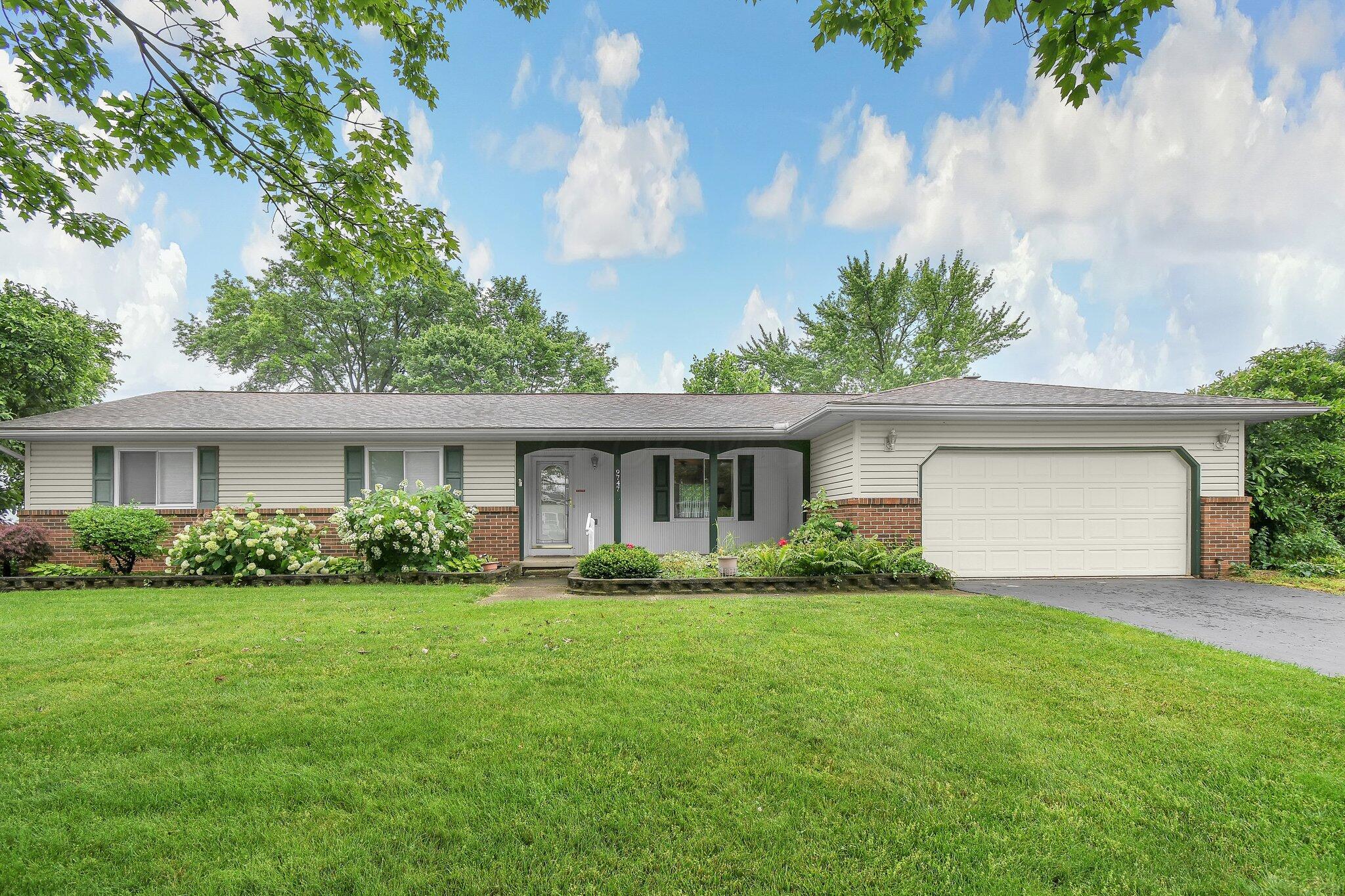 9747 Shalemar Drive Property Photo 1