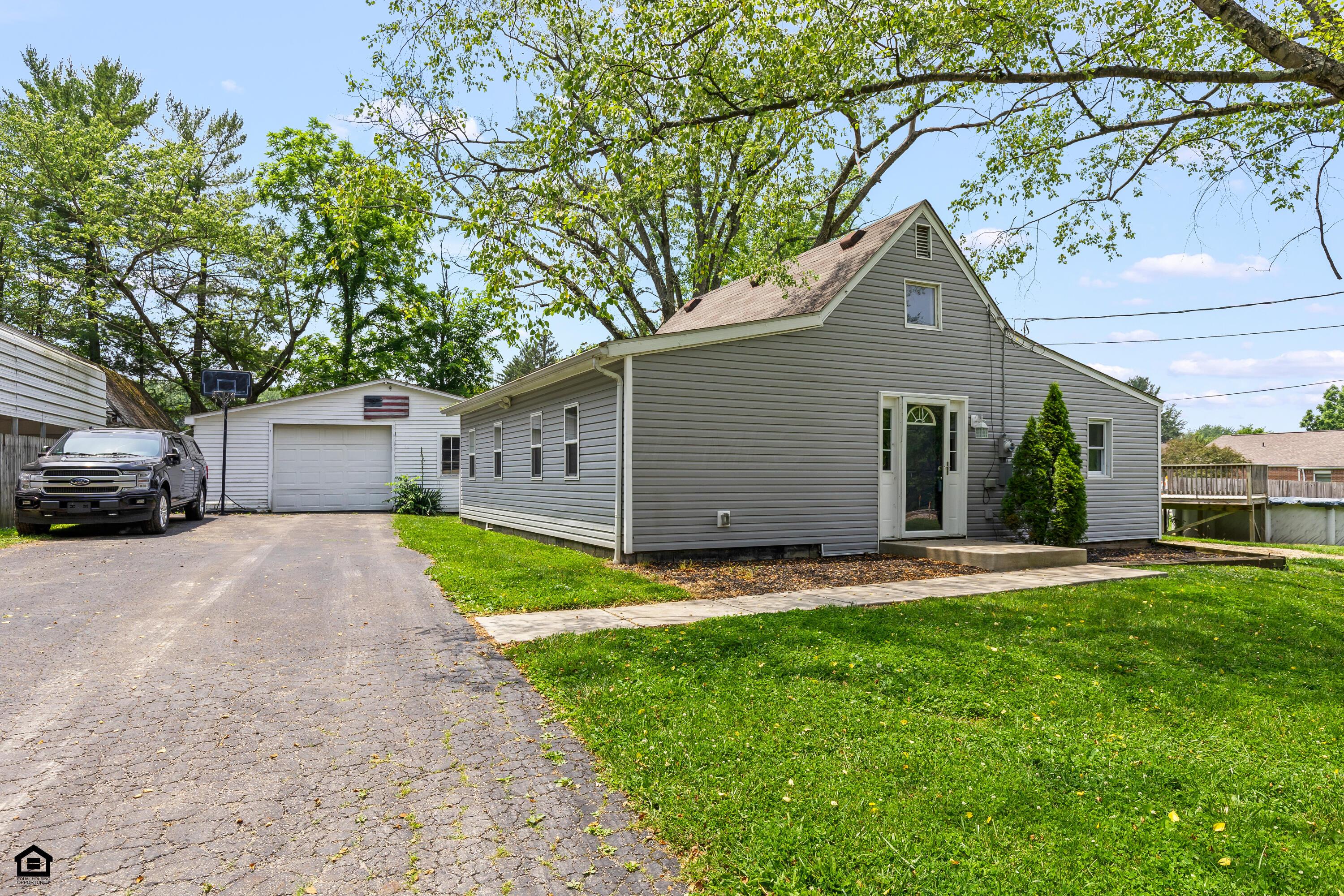 143 Walnut Street Property Photo 1